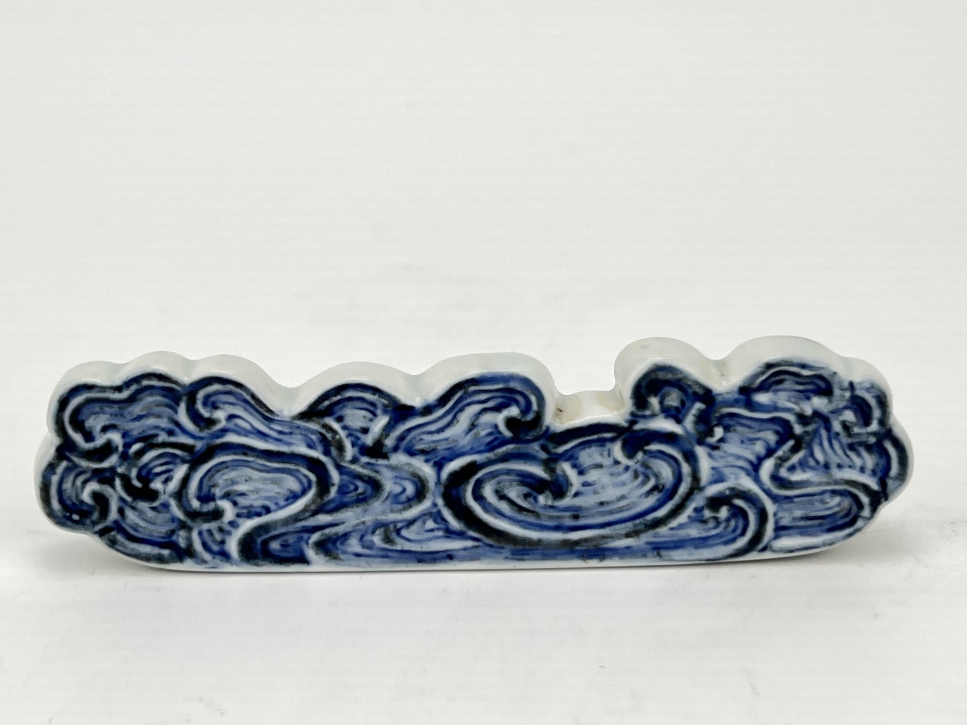 A Chinese Blue&White brushstand, 17TH/18TH Century Pr.  - Image 2 of 6