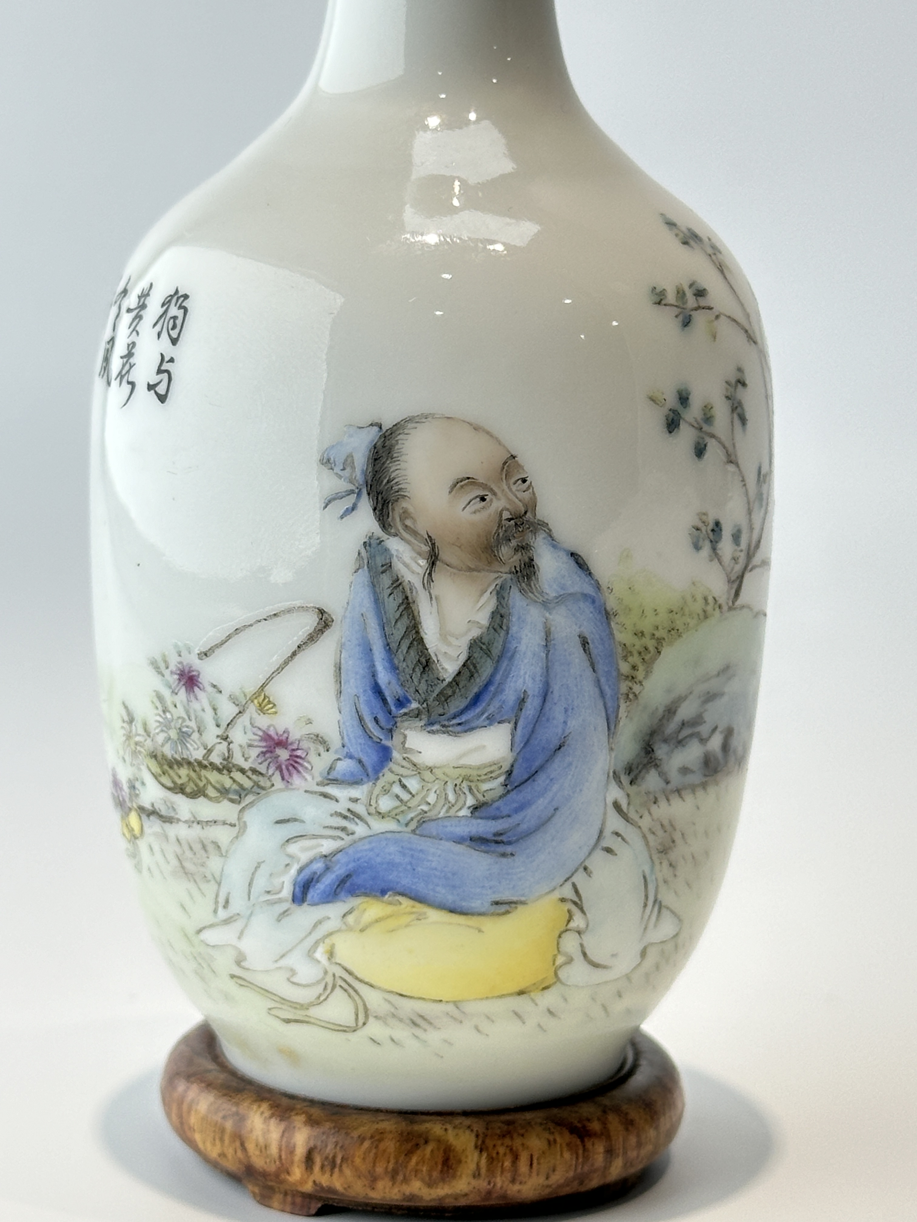 A Chinese Famille Rose vase, 17TH/18TH Century Pr. - Image 3 of 8