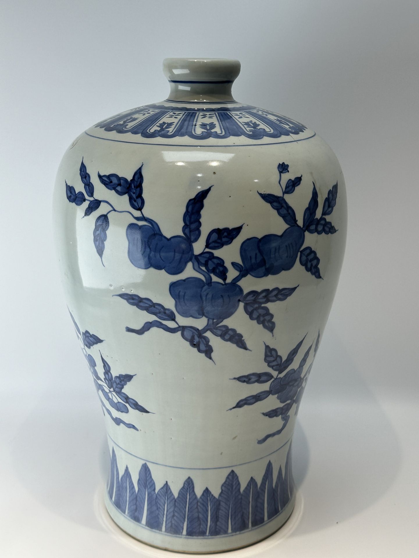 A Chinese Blue&White vase, 19TH/20TH Century Pr. 