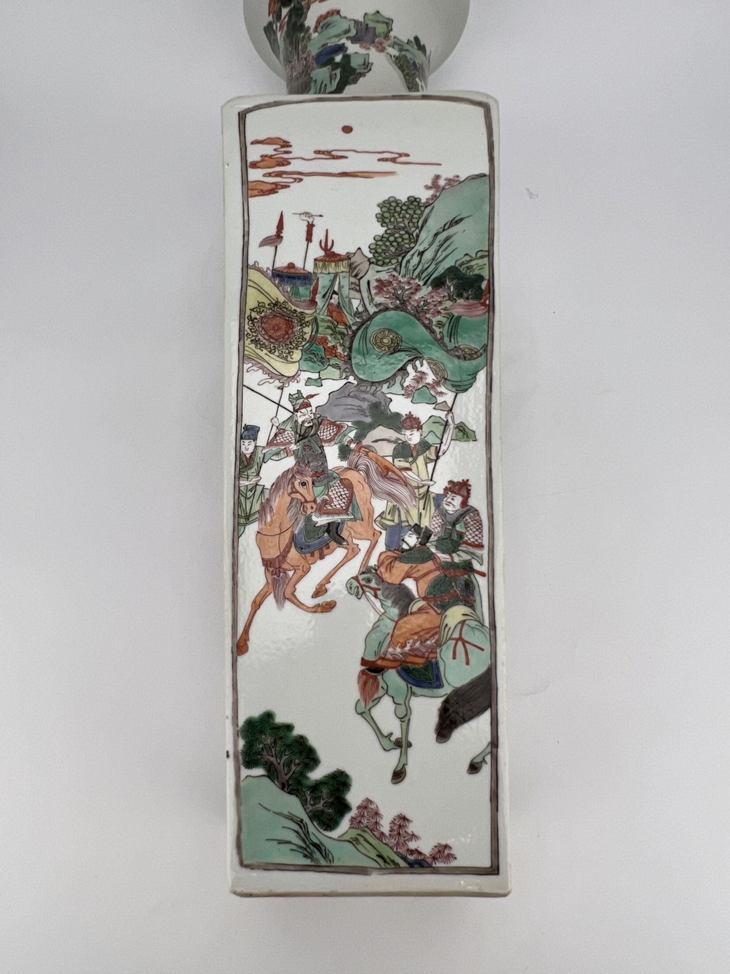 A Chinese Famille Rose vase, 17TH/18TH Century Pr. - Image 14 of 16