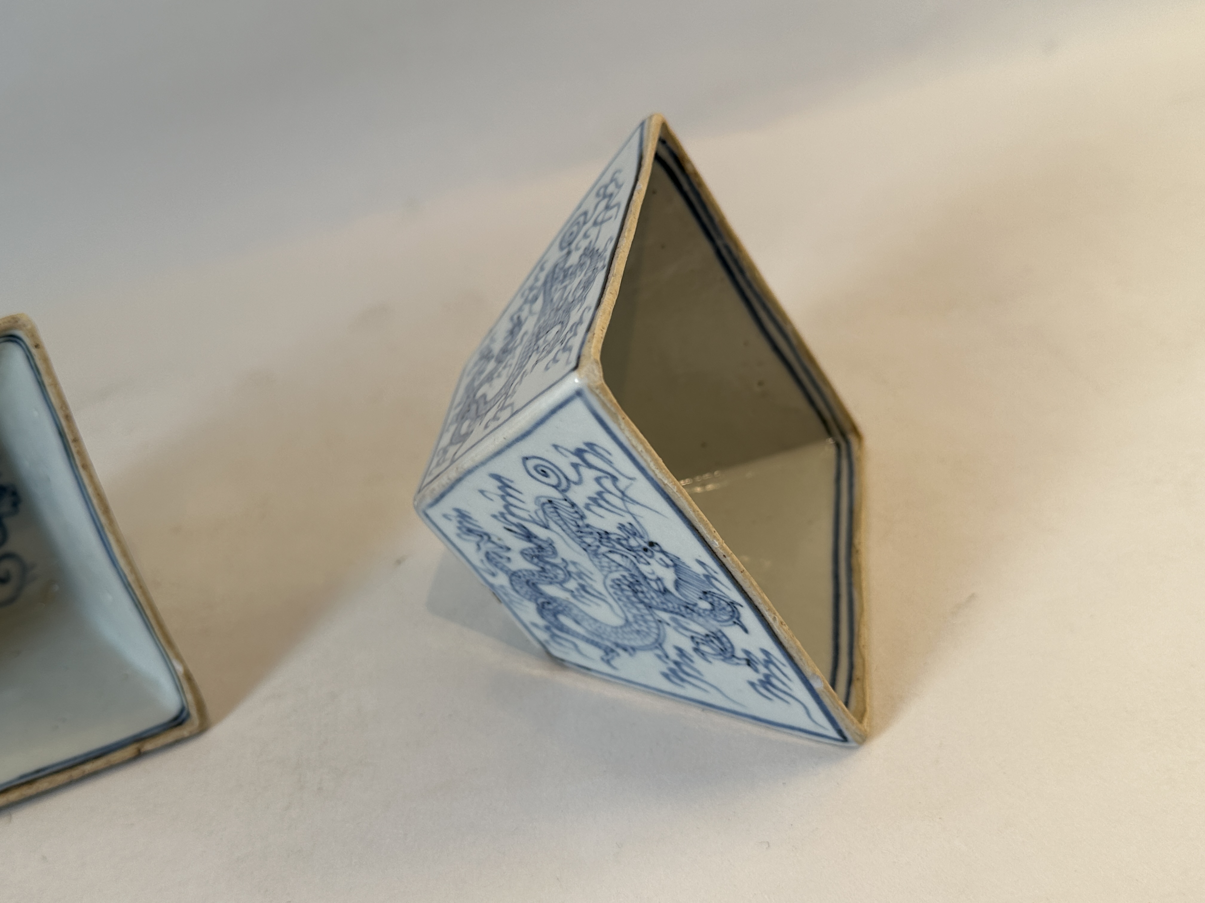 A Chinese blue&white cup, 17TH/18TH Century Pr. - Image 12 of 14