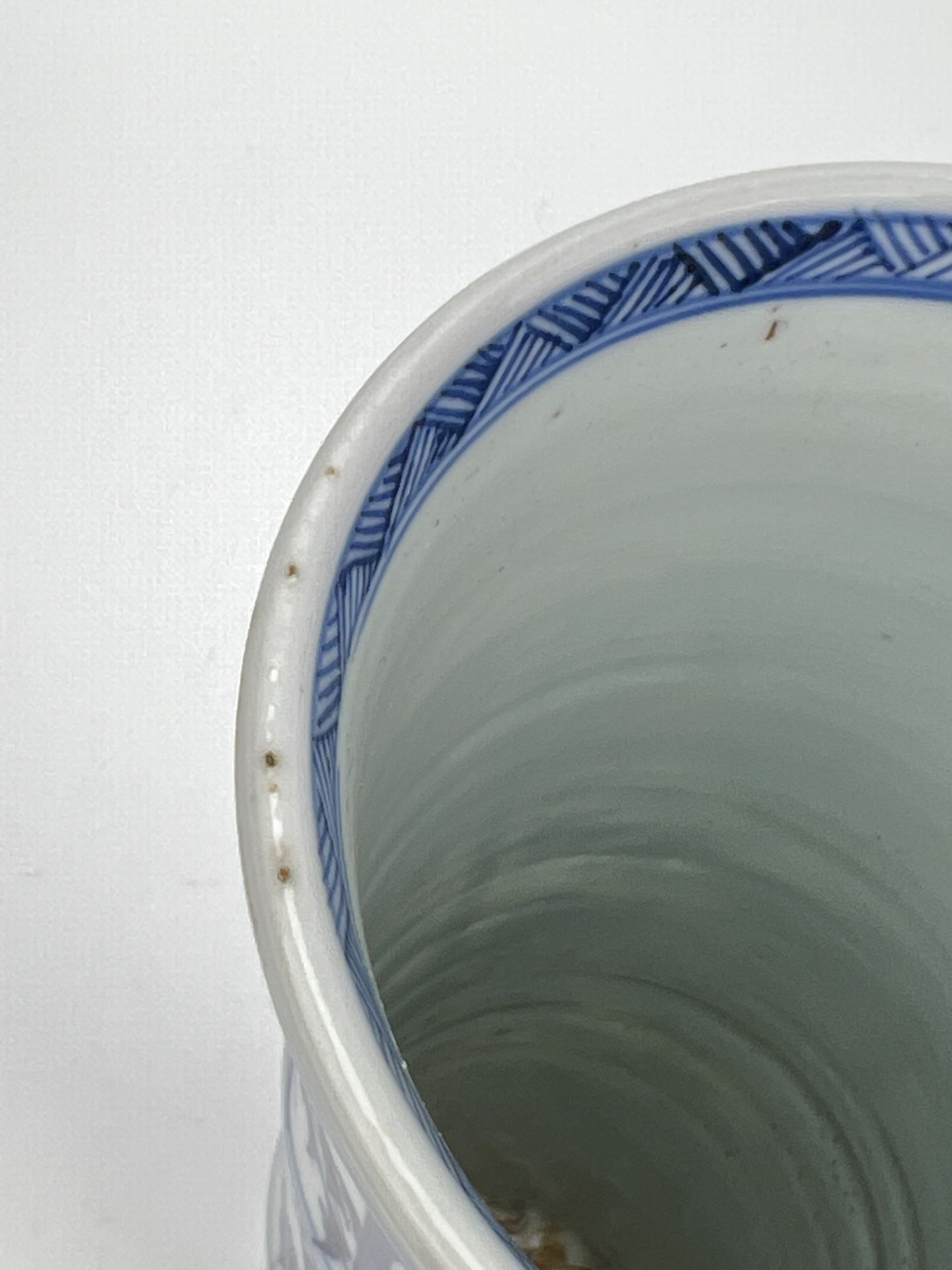 A Chinese Blue&White brushpot, 16TH/17TH Century Pr.  - Image 6 of 10