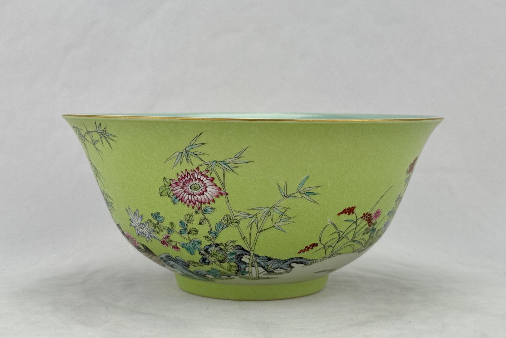 A Chinese Famille Rose bowl, 17TH/18TH Century Pr.  - Bild 3 aus 7