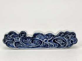 A Chinese Blue&White brushstand, 17TH/18TH Century Pr.