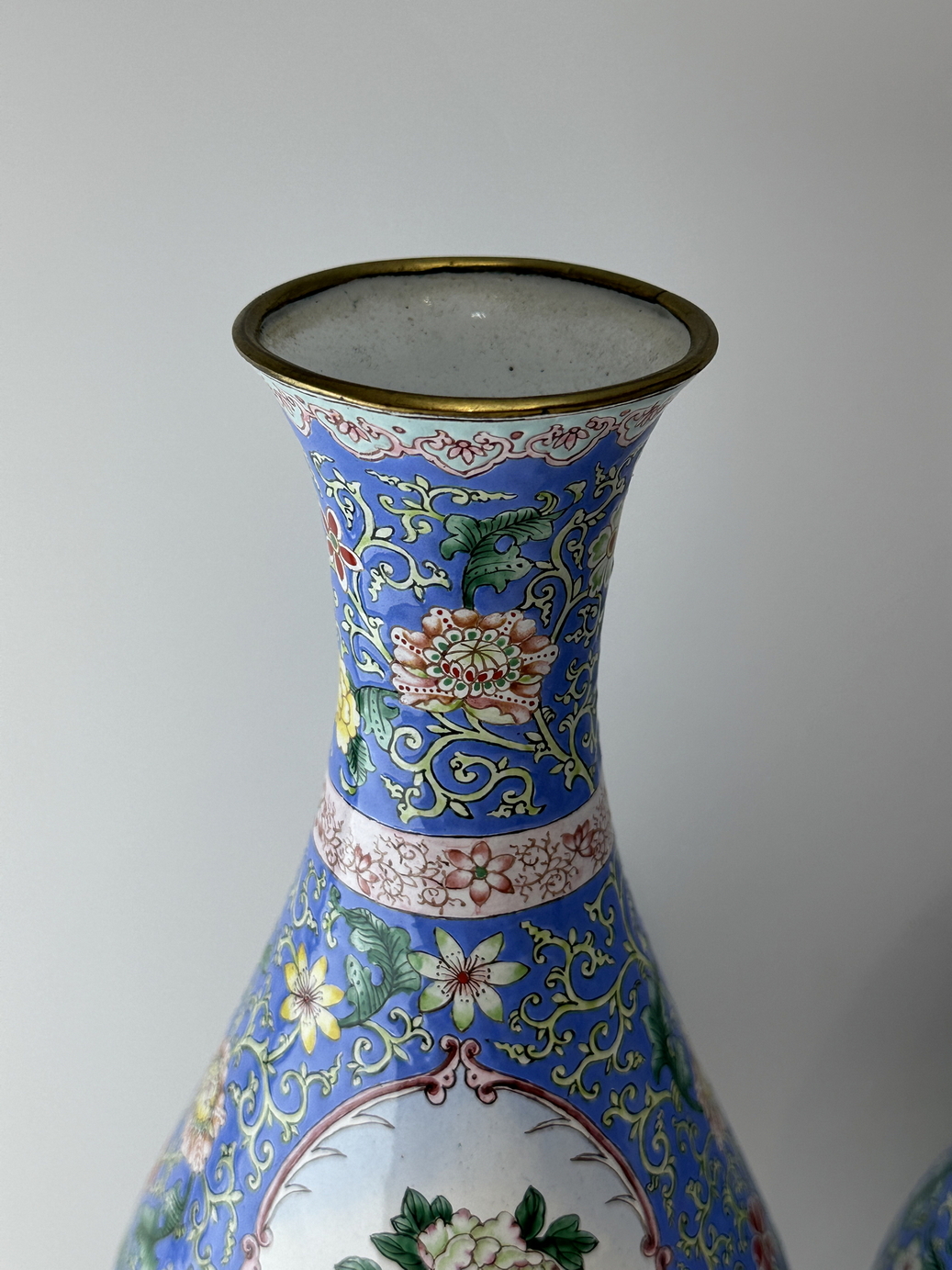 FINE CHINESE CLOISONNE PAIR VASEs with  PHONEXES 19TH Century. - Image 6 of 13