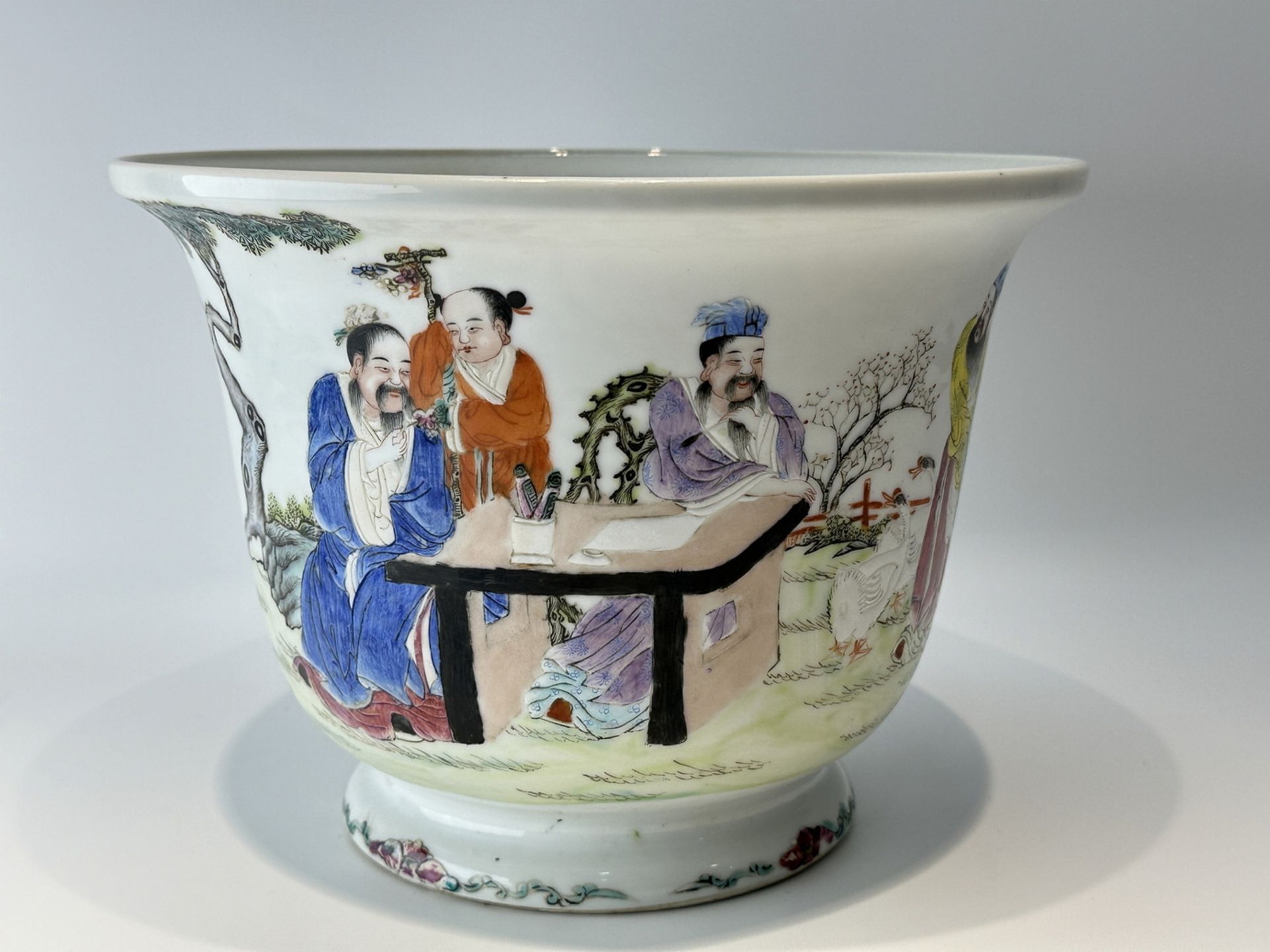 A Chinese Famille Rose vase, 19TH/20TH Century Pr. 