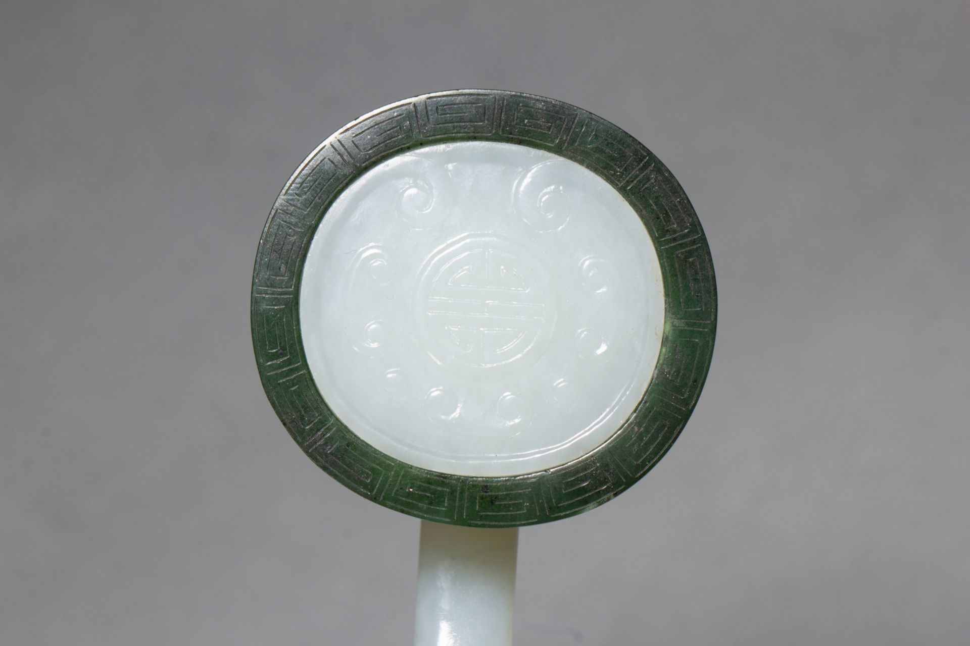 A Chinese Jade ornament, 18TH/19TH Century Pr.  - Bild 8 aus 8