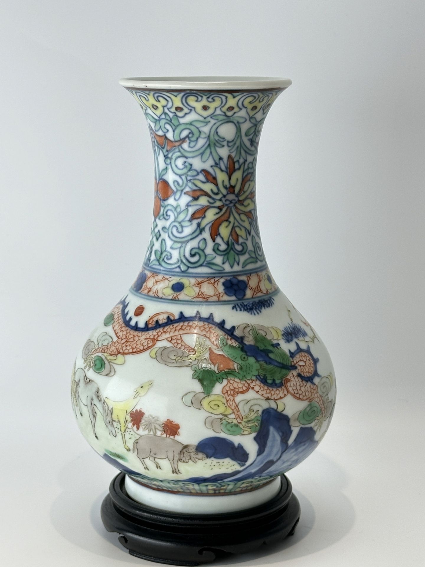 Chinese Doucai Porcelain Vase, Qianlong Mark. - Bild 8 aus 23