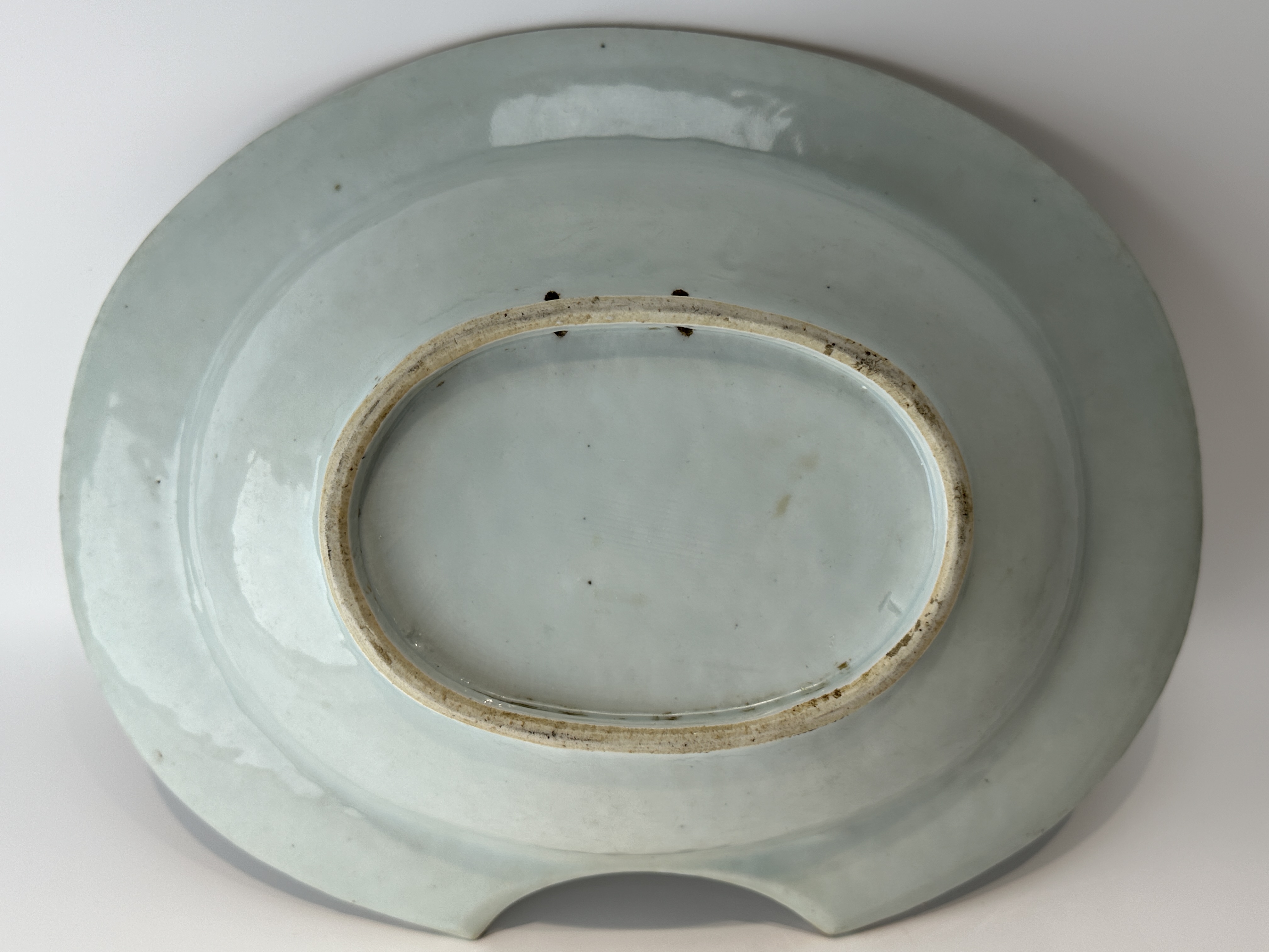 A Chinese Famille Rose dish, 17TH/18TH Century Pr. - Image 2 of 11