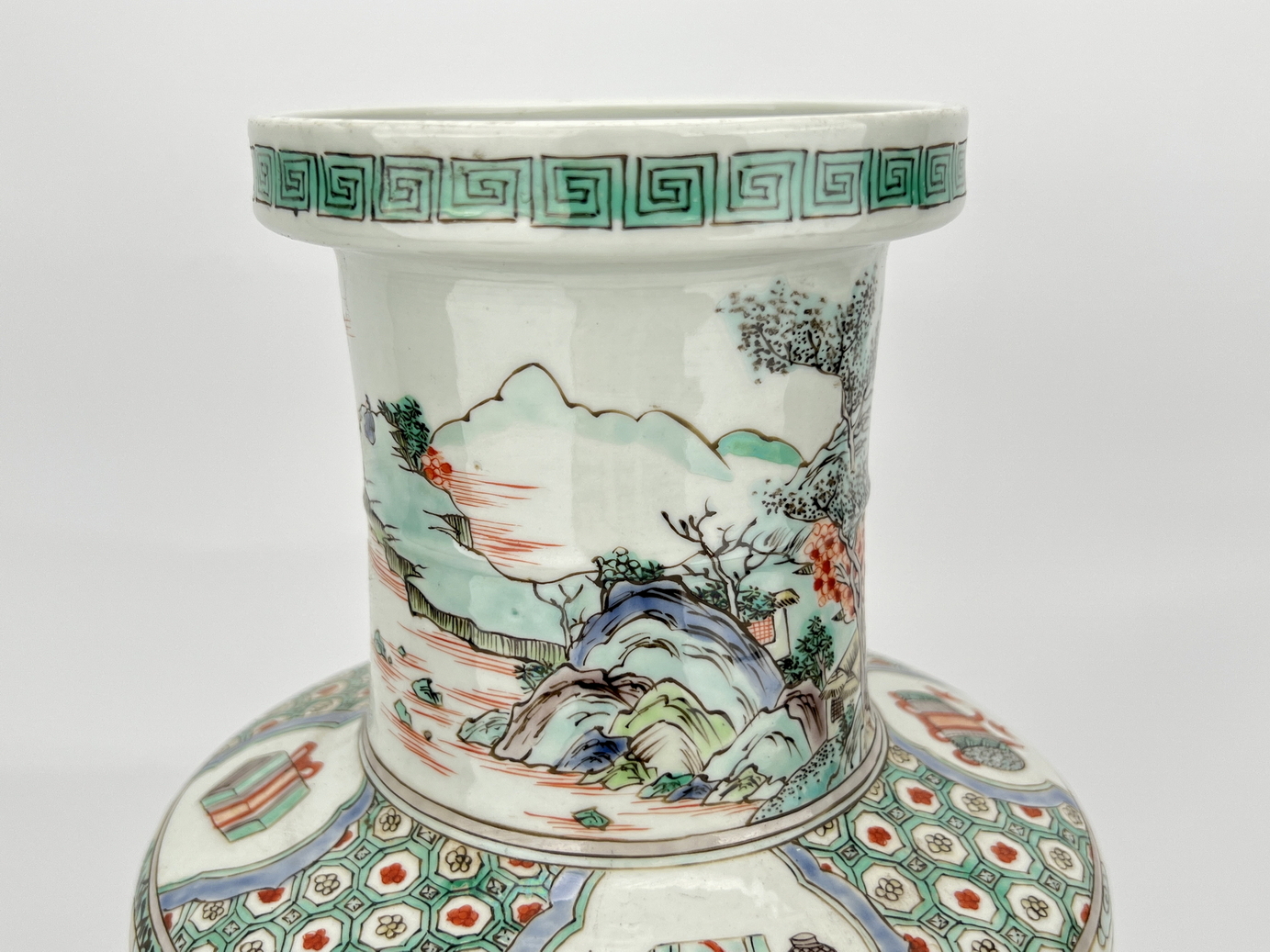 A Chinese Famille Rose vase, 17TH/18TH Century Pr.  - Image 6 of 13