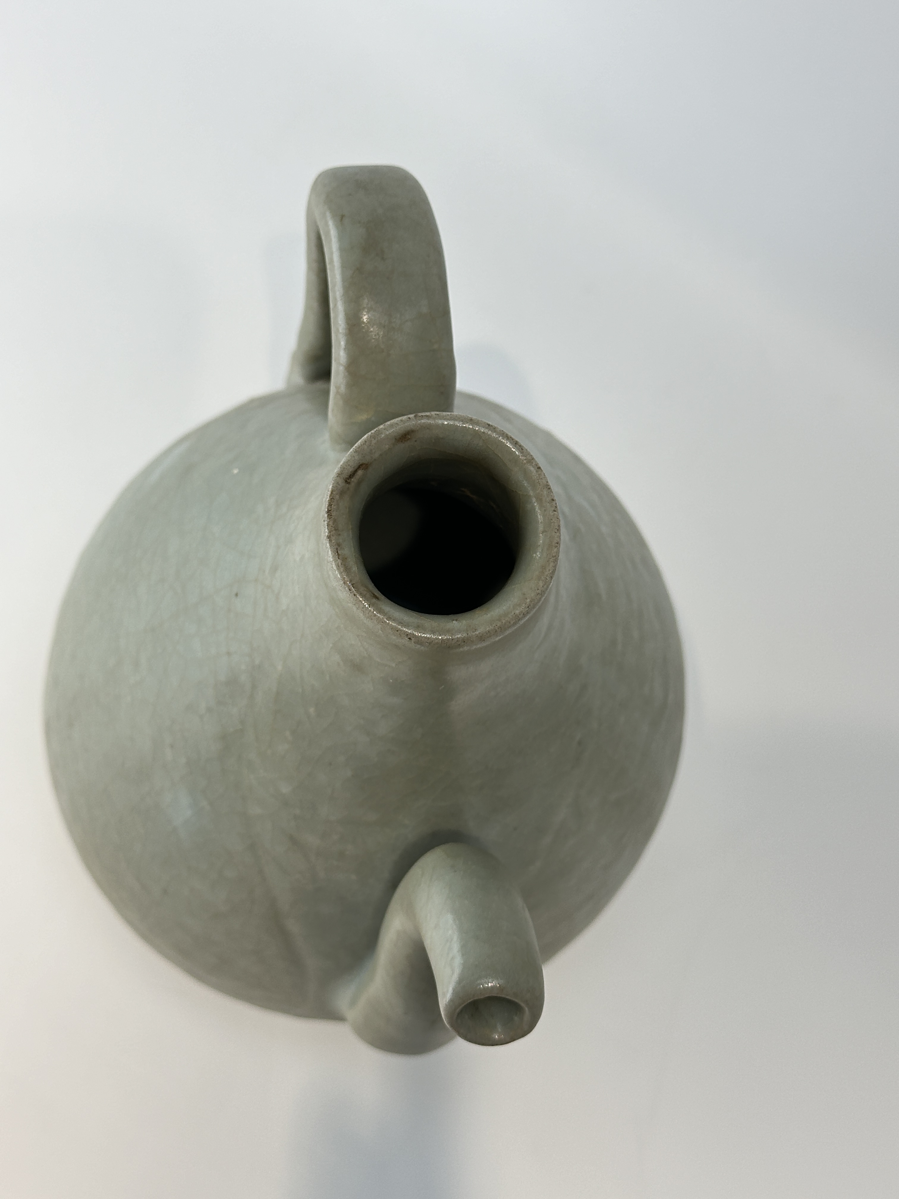 A Chinese celadon teapot, 16TH/17TH Century Pr.  - Image 4 of 10