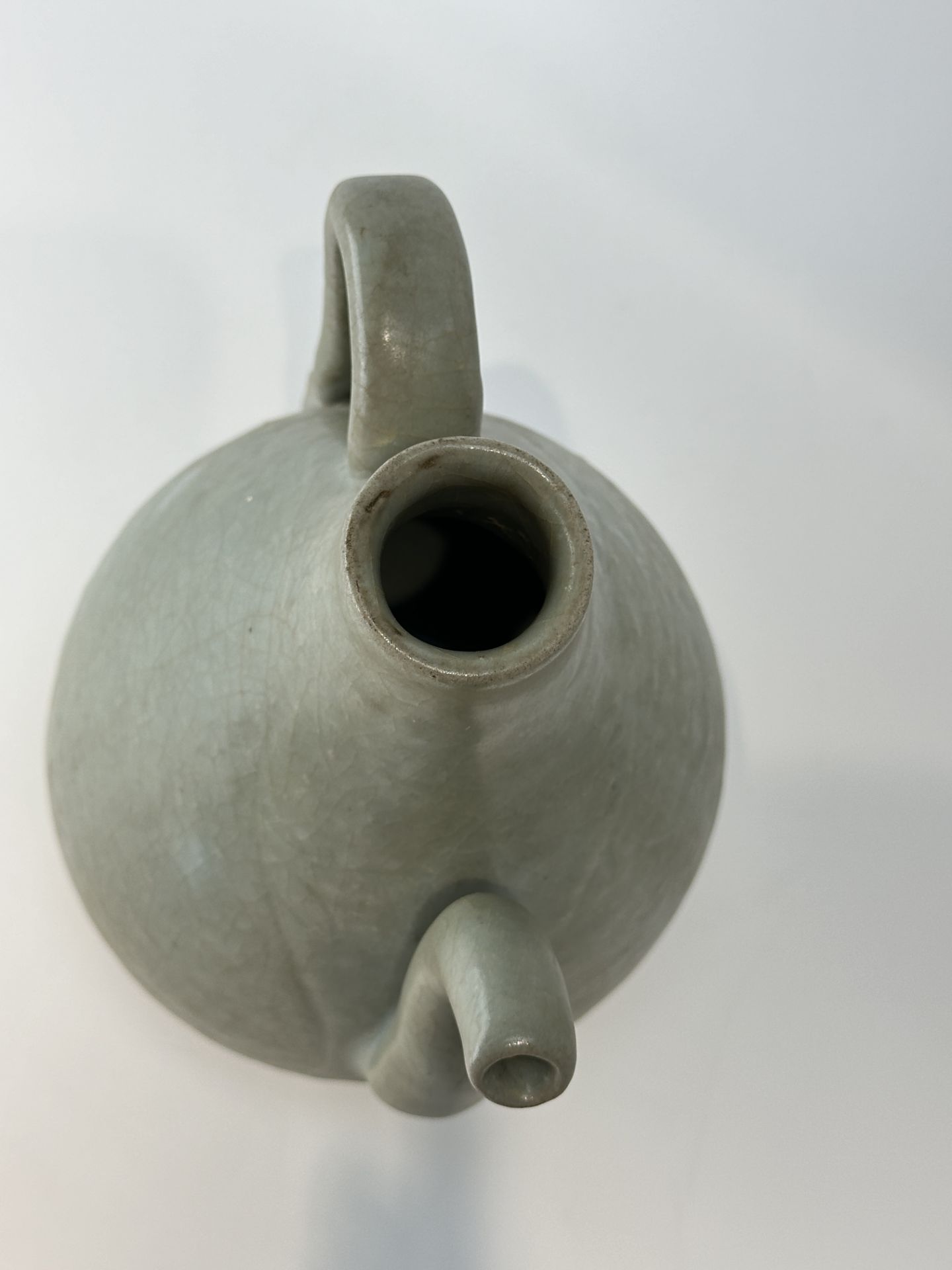 A Chinese celadon teapot, 16TH/17TH Century Pr.  - Image 4 of 10