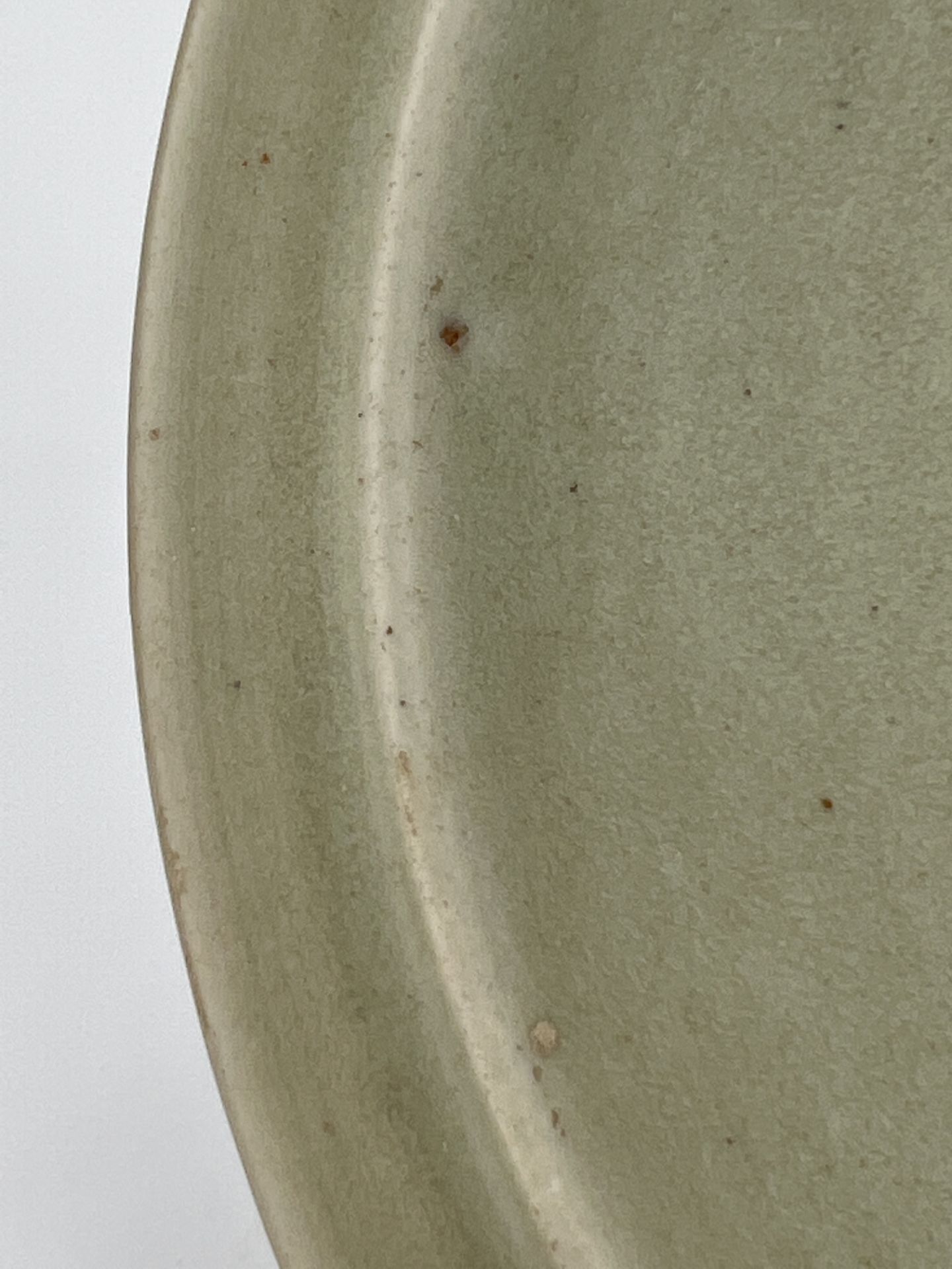 A Chinese celadon waterpot, 16TH/17TH Century Pr.  - Image 4 of 9