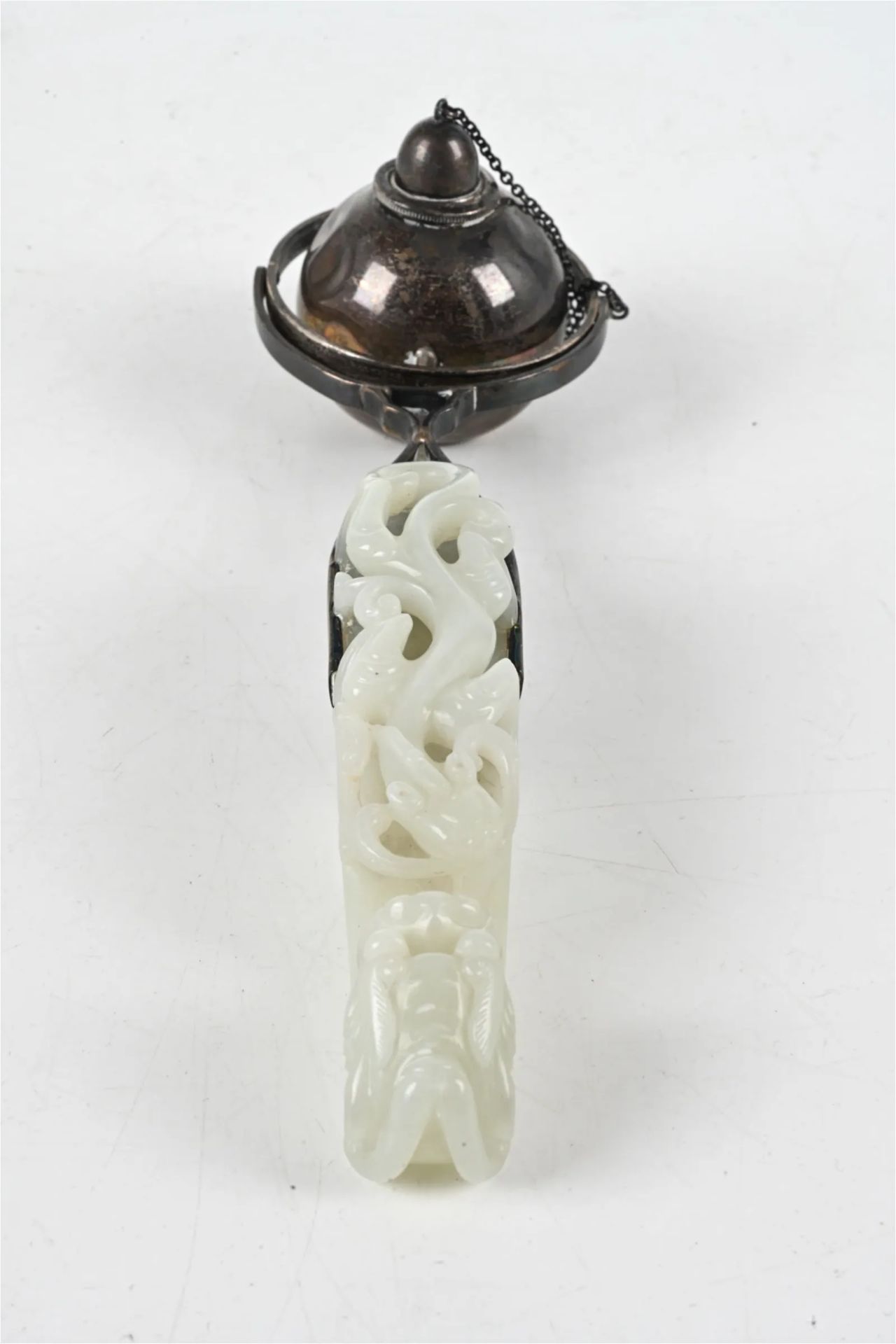 18TH C. CHINESE CARVED JADE SILVER-MOUNTED LAMP - Image 14 of 16