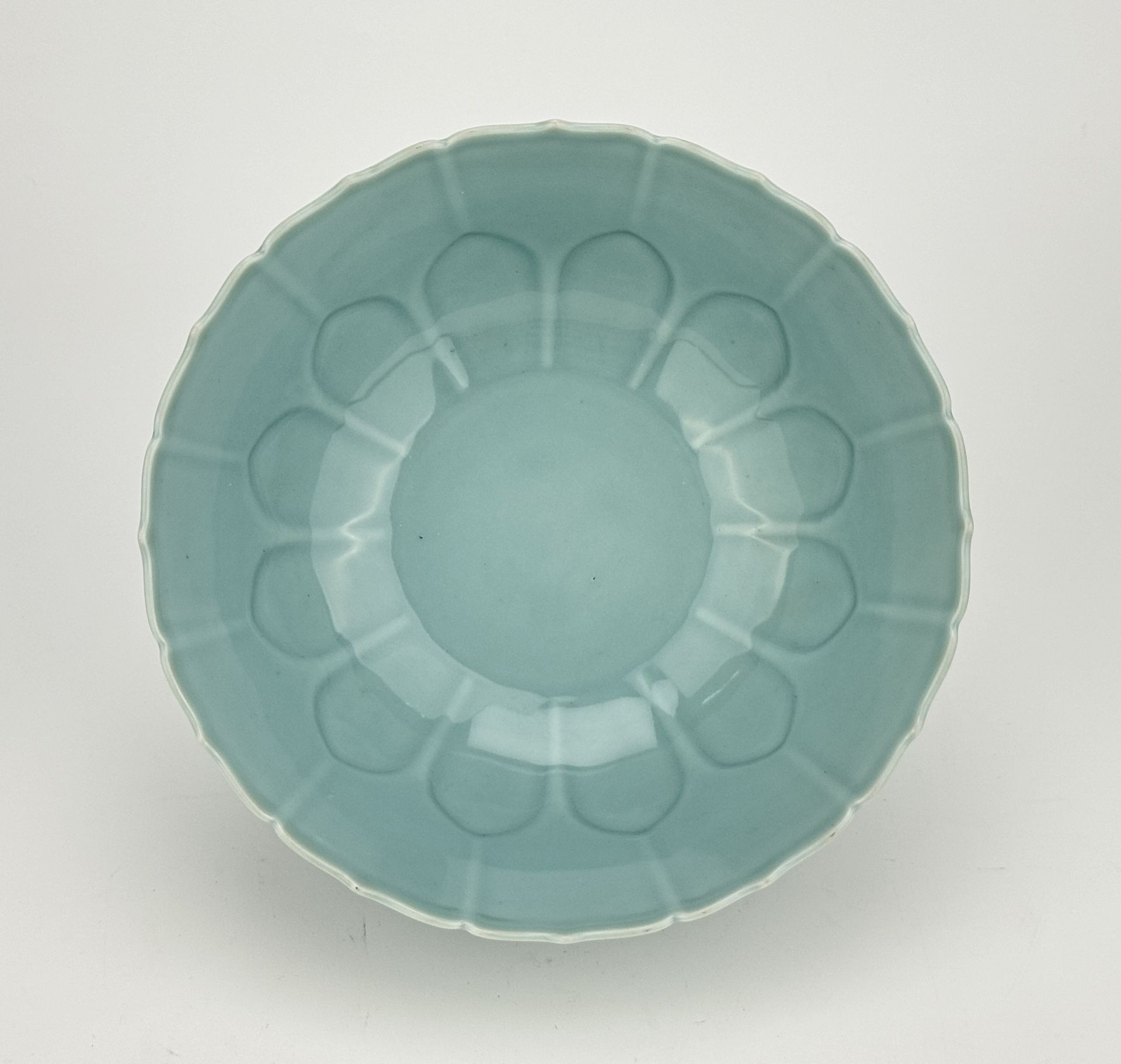 A Chinese sky blue bowl, 17TH/18TH Century Pr. - Image 2 of 4