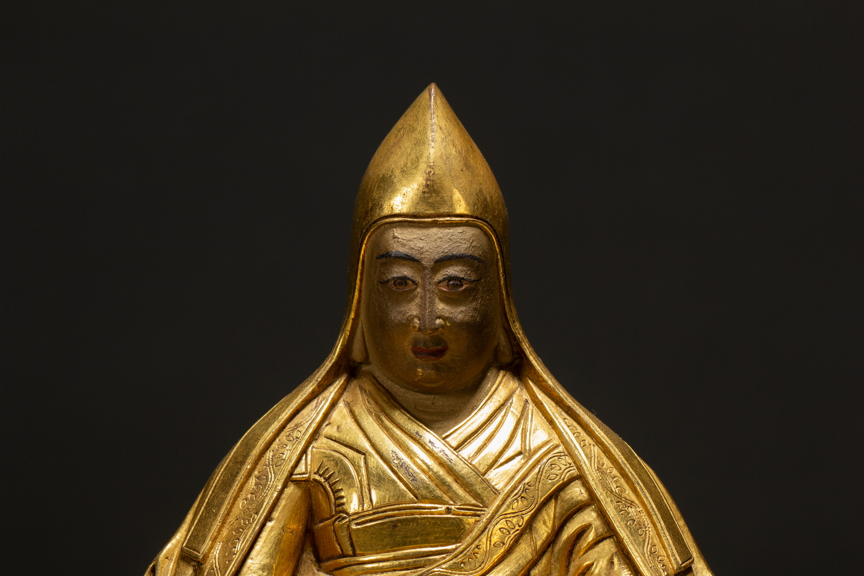 A Chinese gilt bronze figure, 16TH/17TH Century Pr.  - Image 2 of 9