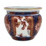A small Japanese porcelain pot (Cache Pot) - Imari style, decorated with enamel and gold, signed.