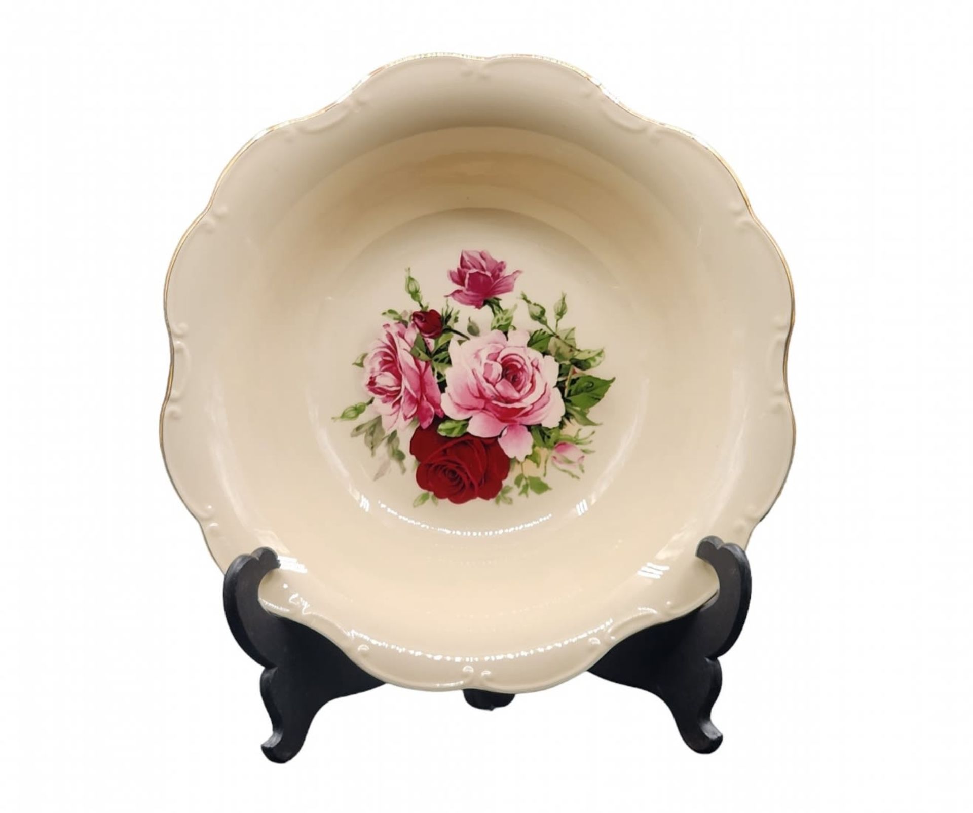 Porcelain bowl, a deep bowl for serving fruit, decorated with a print of blooming roses and a gold