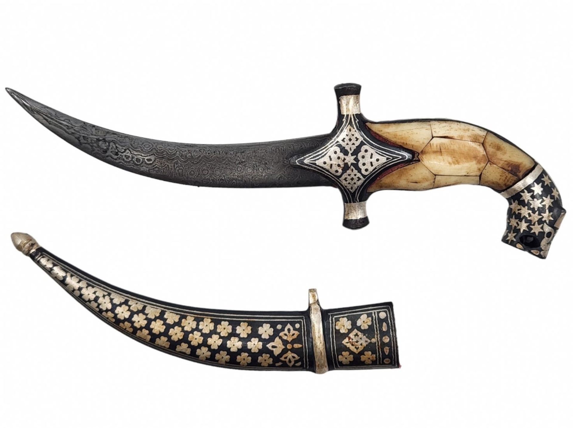 Decorative dagger, made of metal and bone. Length: 26 cm. Width: 9 cm. Period: 20th century - Bild 2 aus 5