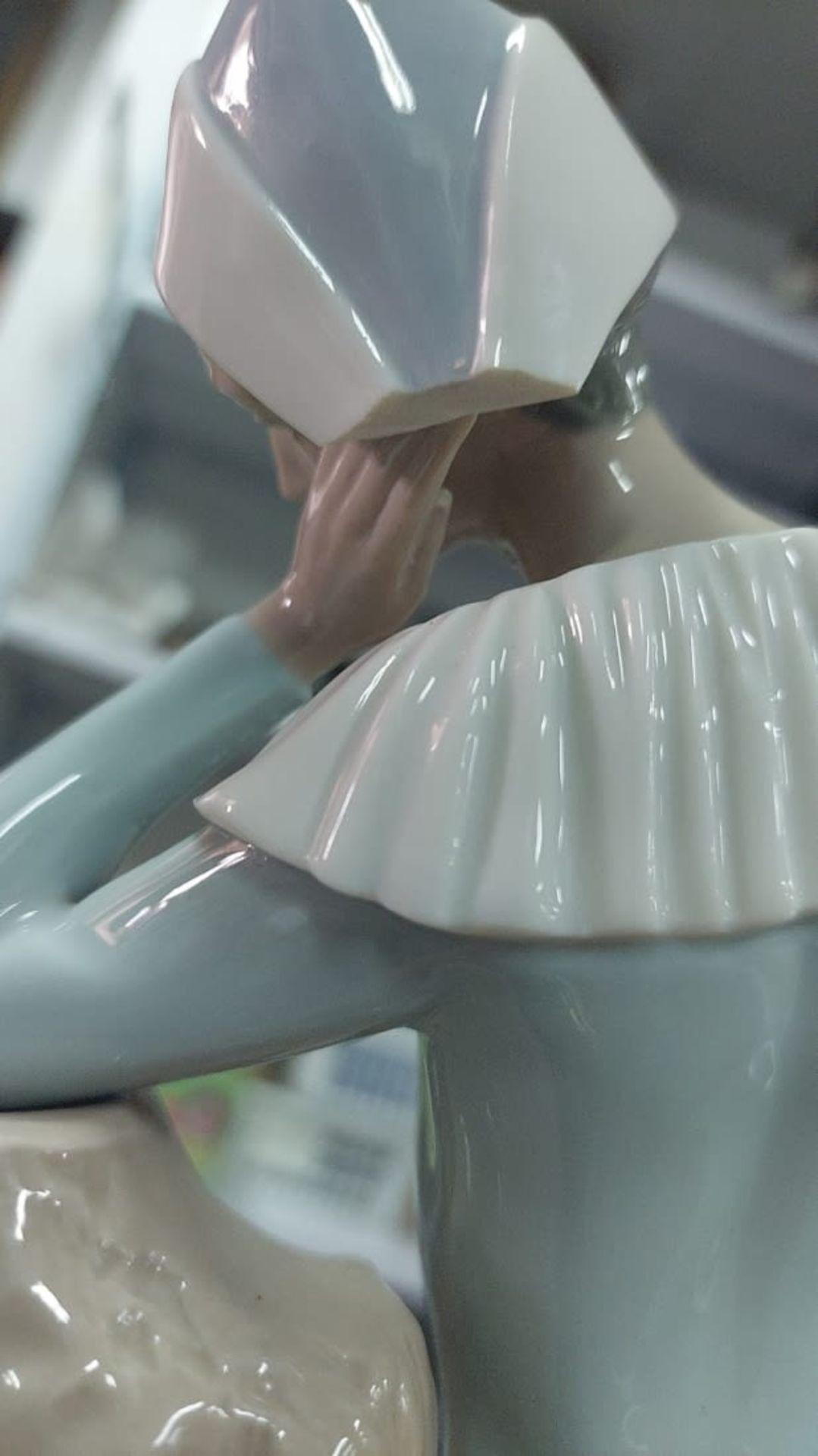 Spanish porcelain figurine made by: 'NAO' (from Lladro workshop), in the form of Harlequin, - Image 5 of 5