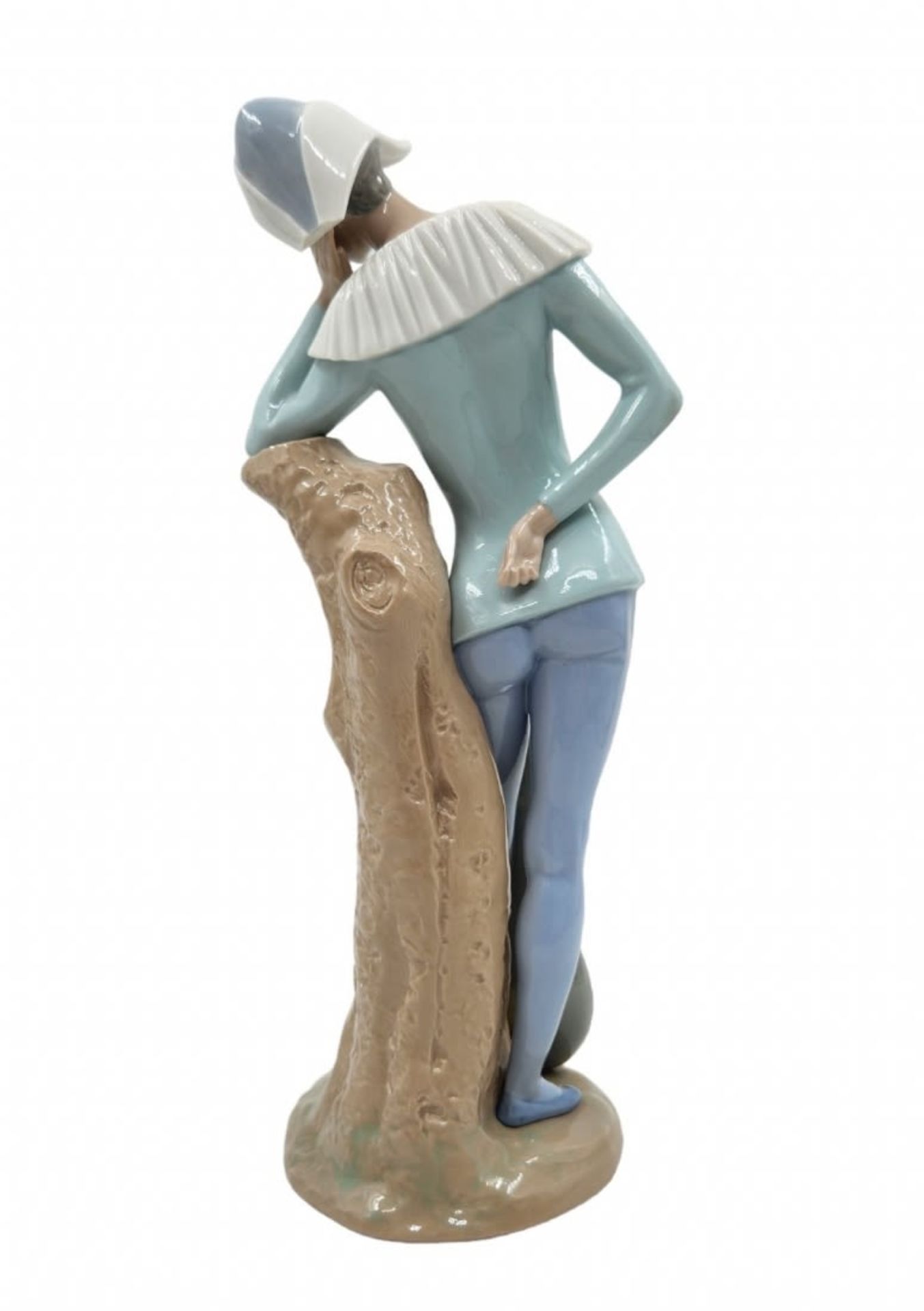 Spanish porcelain figurine made by: 'NAO' (from Lladro workshop), in the form of Harlequin, - Image 3 of 5