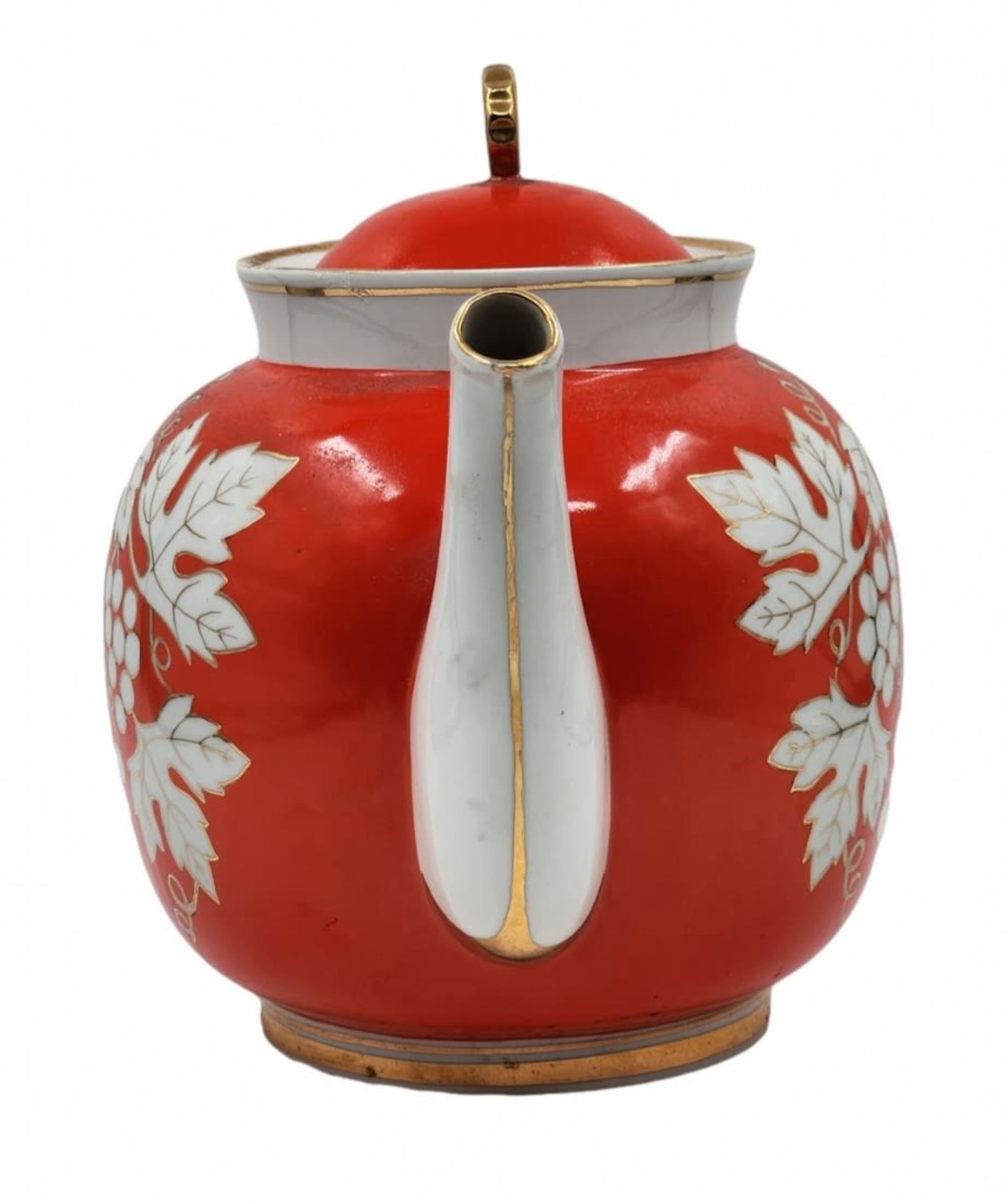 A large Russian (Soviet) teapot, made of decorated porcelain and matching lid, signed.Height: 29 - Image 3 of 4