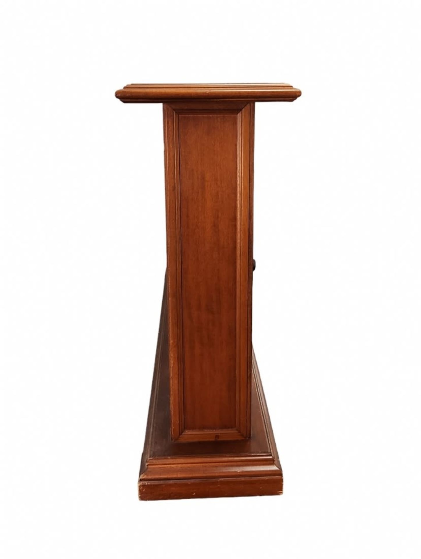 Console (furniture), antique style furniture, made of wood. Height: 81 cm. Width: 31 cm. Length: 122 - Image 2 of 4