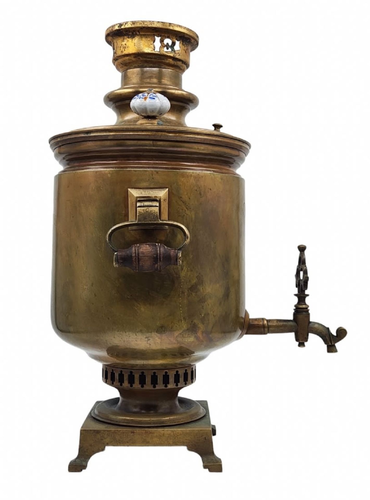 Antique Russian samovar, a large brass samovar from the 19th century. Width including handles: 35 - Image 3 of 8