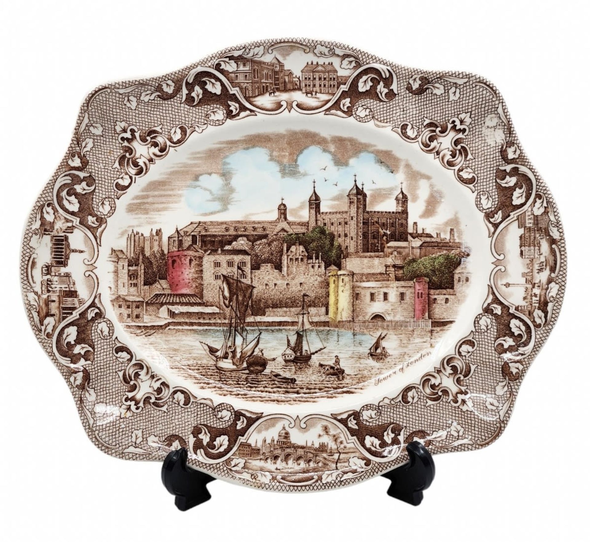 English serving plate, made of ceramic, decorated with 'Tower of London' print, made by 'Johnson