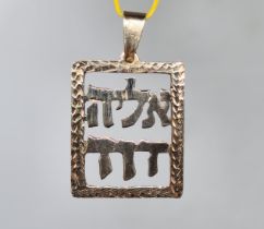 Gold necklace, a pendant made of 14 karat yellow gold, not signed but the purity of the gold has