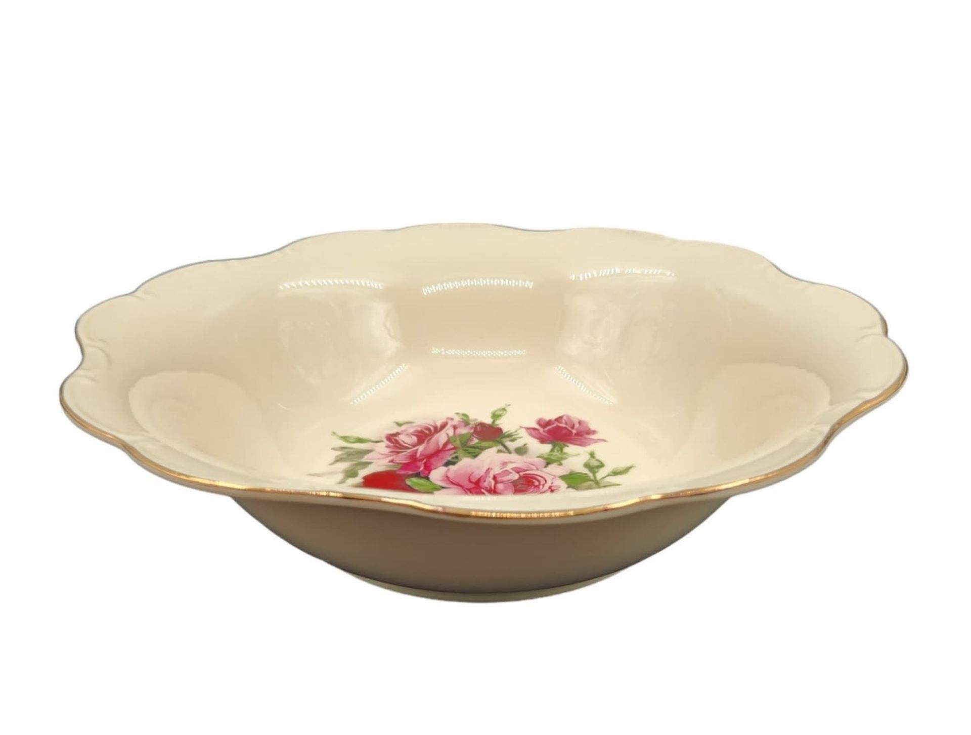 Porcelain bowl, a deep bowl for serving fruit, decorated with a print of blooming roses and a gold - Image 2 of 4