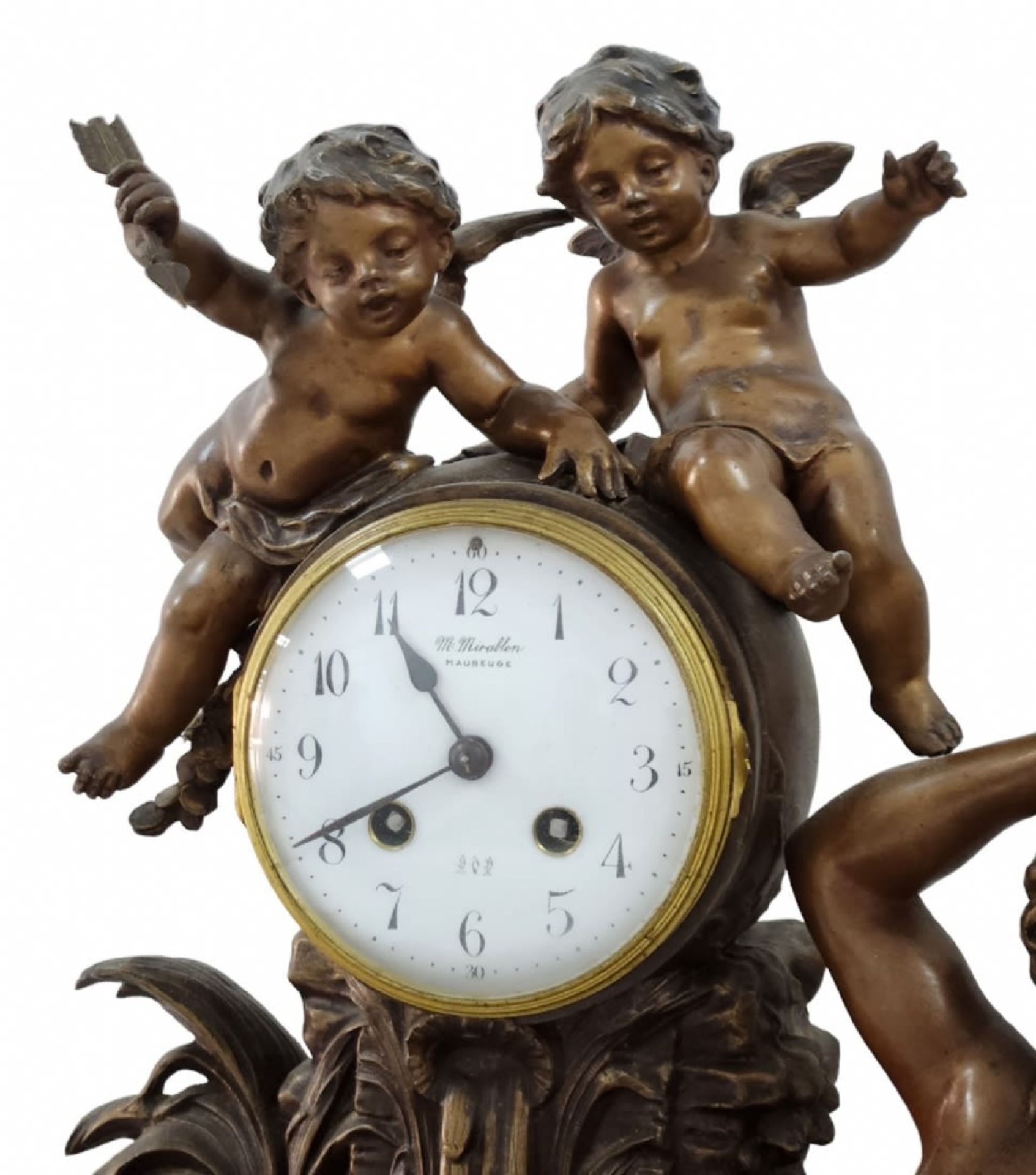'Angels surprising a Nymph' - Antique French Mantel Clock, large and magnificent, made of spelter - Bild 4 aus 11
