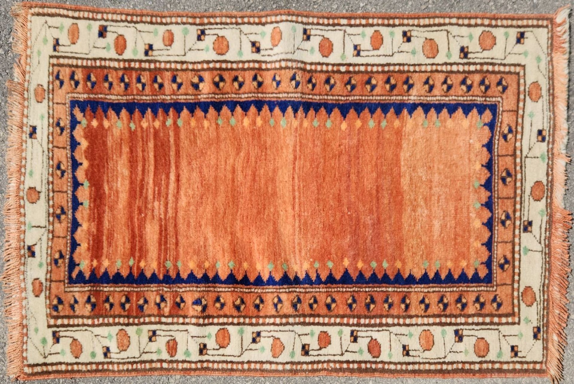Handmade carpet, carpet size: 135X92 cm.