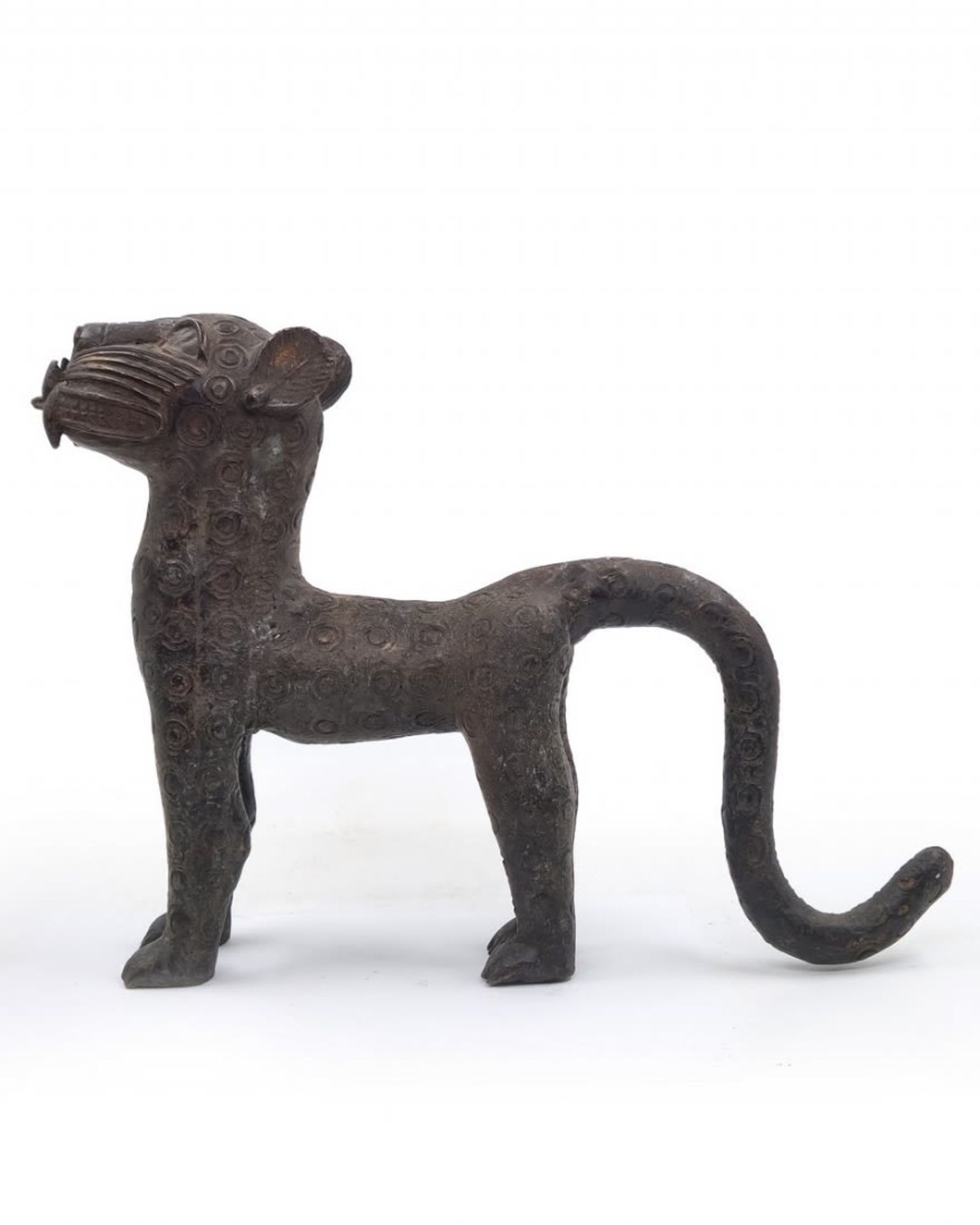 A pair of antique African statues, around hundred years old, in the form of panthers, made in ' - Image 6 of 8