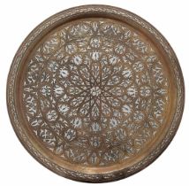 Extra large Islamic tray, made of brass and decorated with 'Damascus work' inlay (copper and