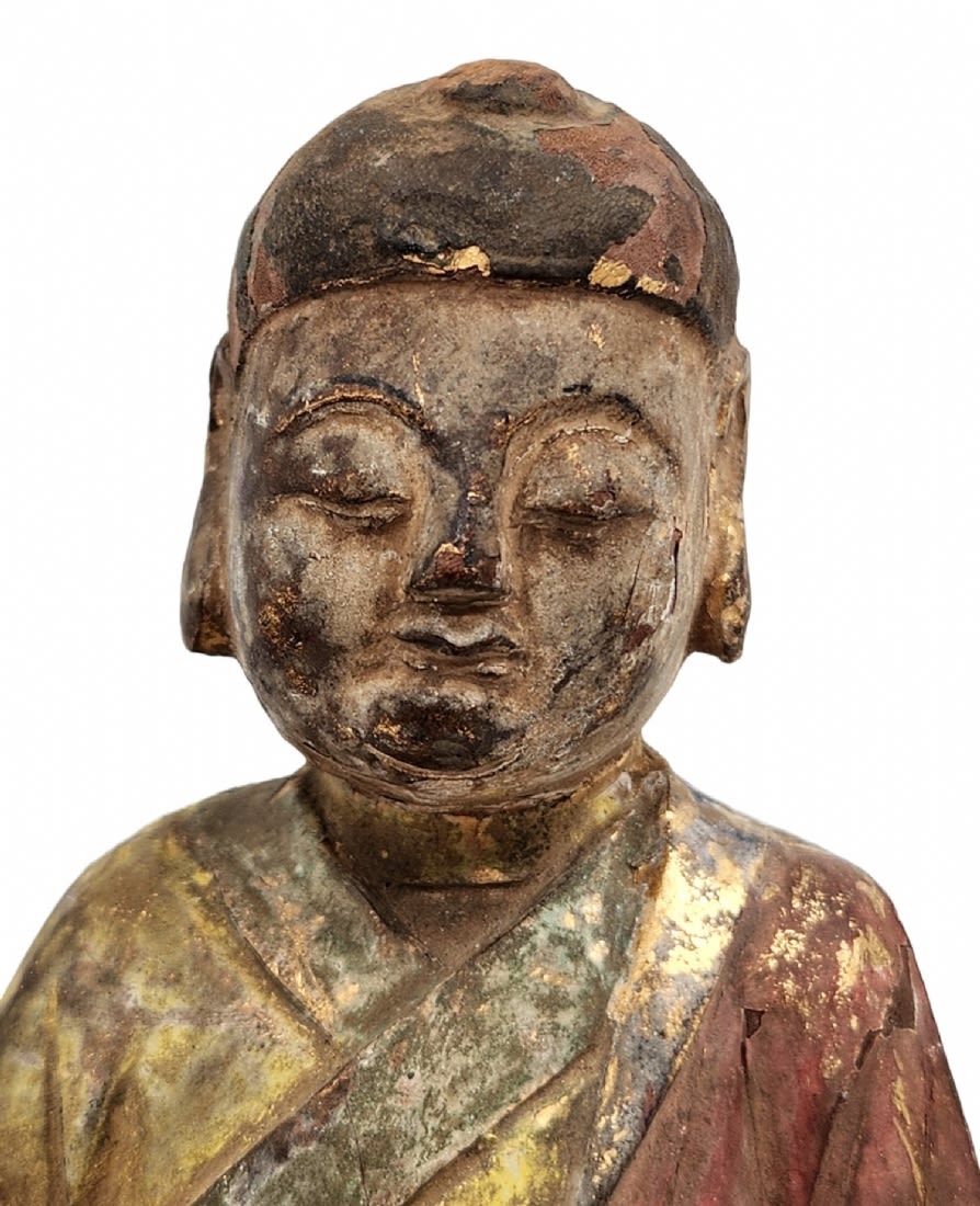 Antique Chinese Buddhist statue, 18th century, made of wood, decorated with polychrome enamel and - Image 5 of 7