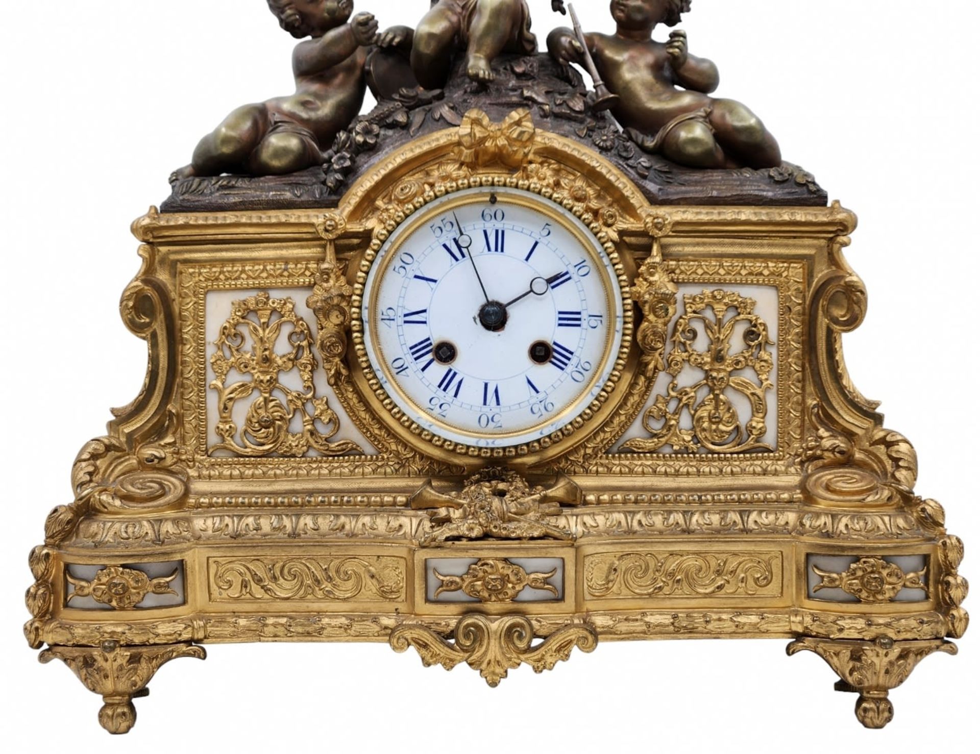 Antique French mantle clock, from the 19th century, made of bronze and white marble, the head is - Image 8 of 19