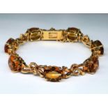 Bracelet 18K yellow gold with polished citrine stones, signed, Length: 16.5 cm, Total weight: 27.3