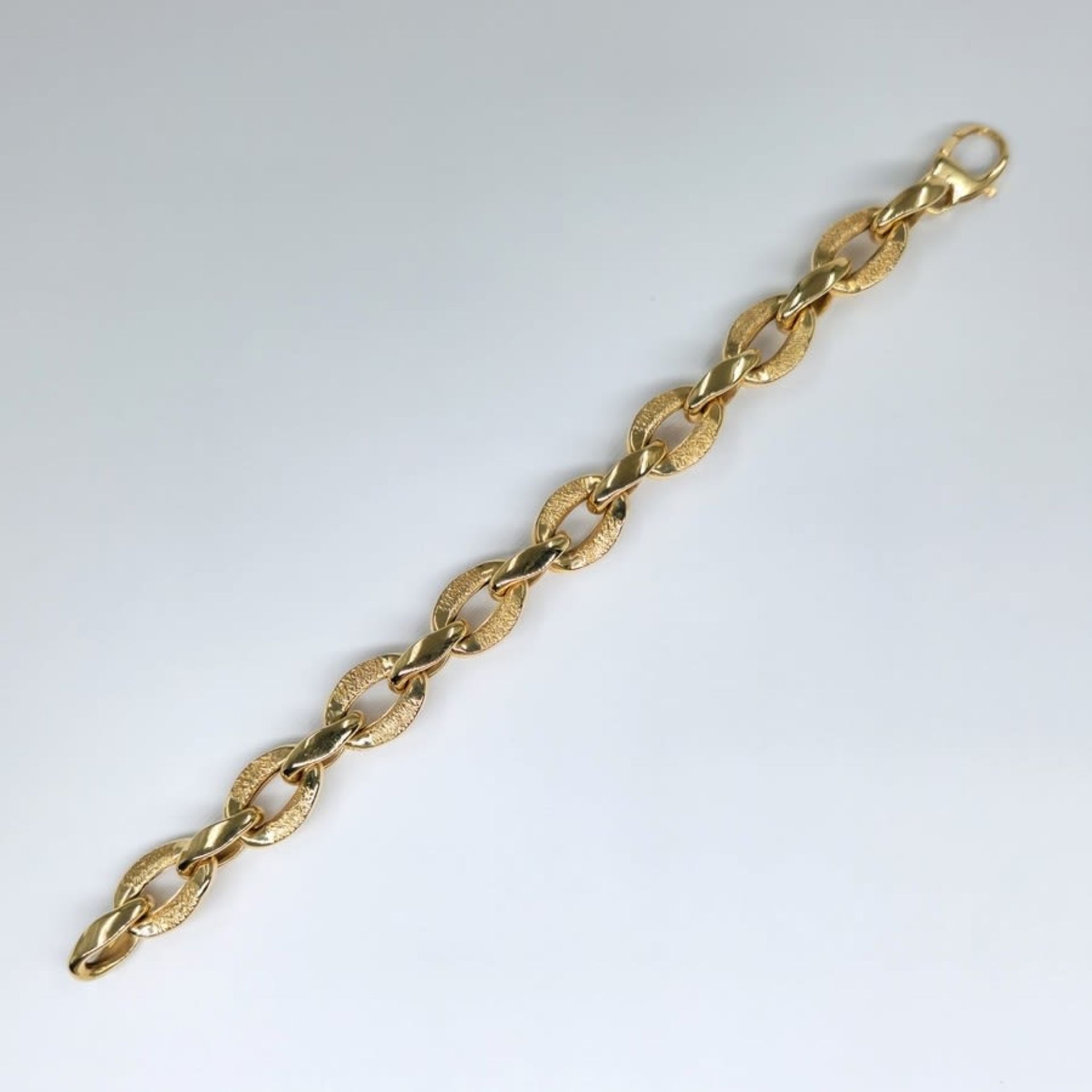 Gold bracelet 14K, signed by the manufacturer and the purity of the gold tested, Weight: 9.66 grams, - Bild 2 aus 4