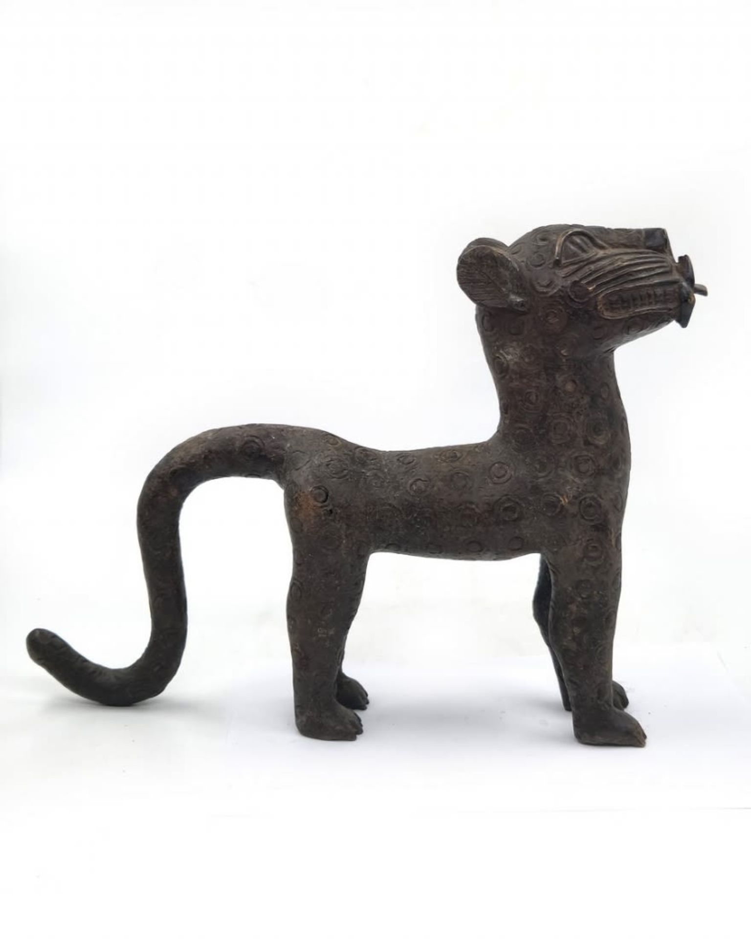 A pair of antique African statues, around hundred years old, in the form of panthers, made in ' - Image 7 of 8