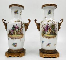 Antique French vase in 'Sevres' style, a beautiful and high-quality antique French vase from the