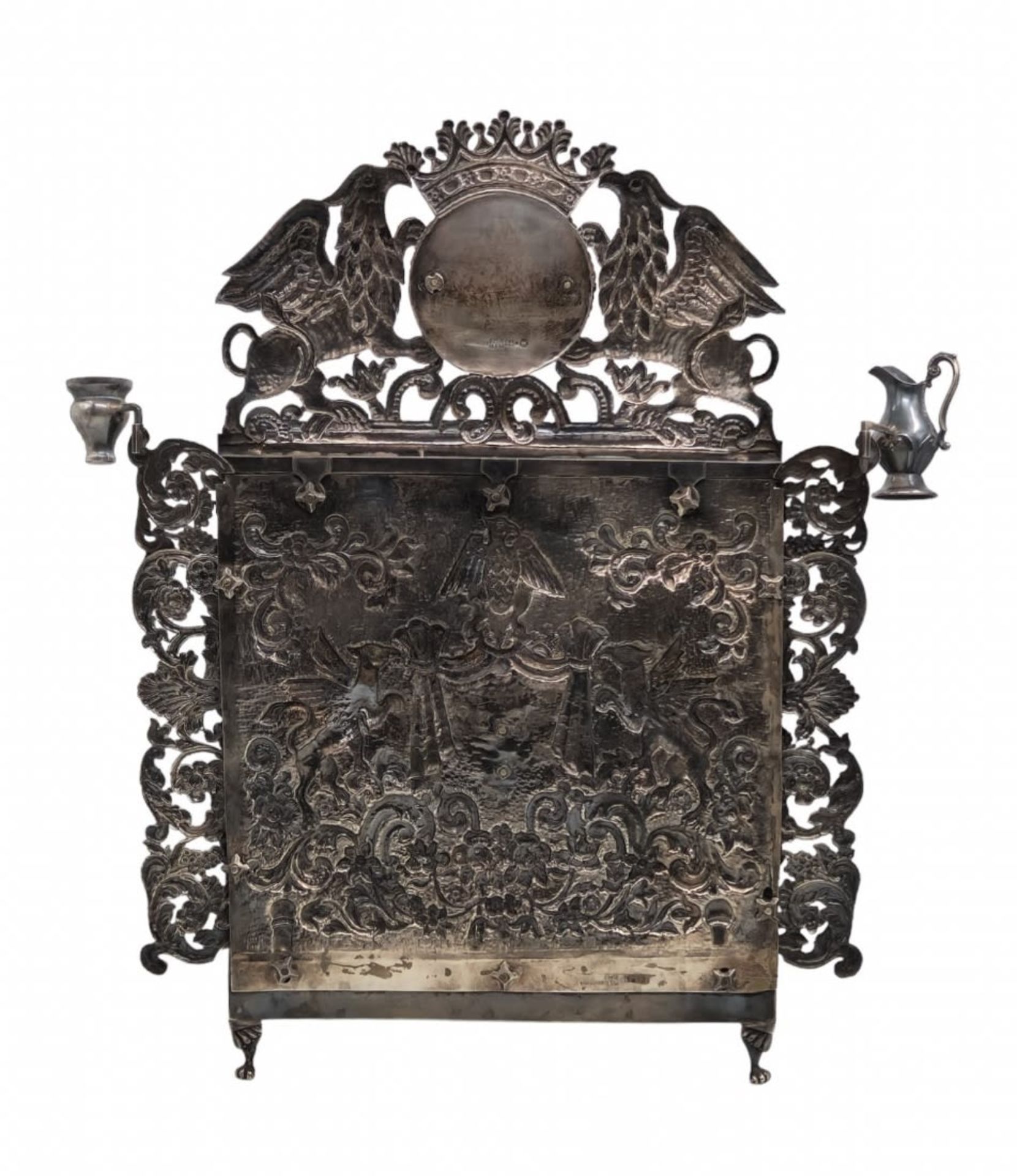 Luxurious and large Hanukkah menorah, very impressive and made from silver in repousse technique., - Bild 11 aus 13
