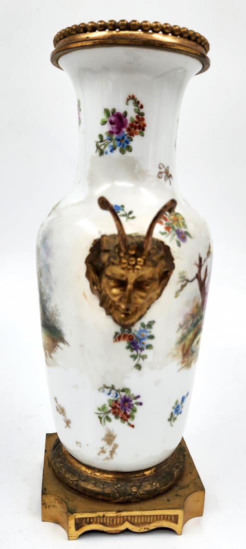 Antique French vase in 'Sevres' style, a beautiful and high-quality antique French vase from the - Image 8 of 12