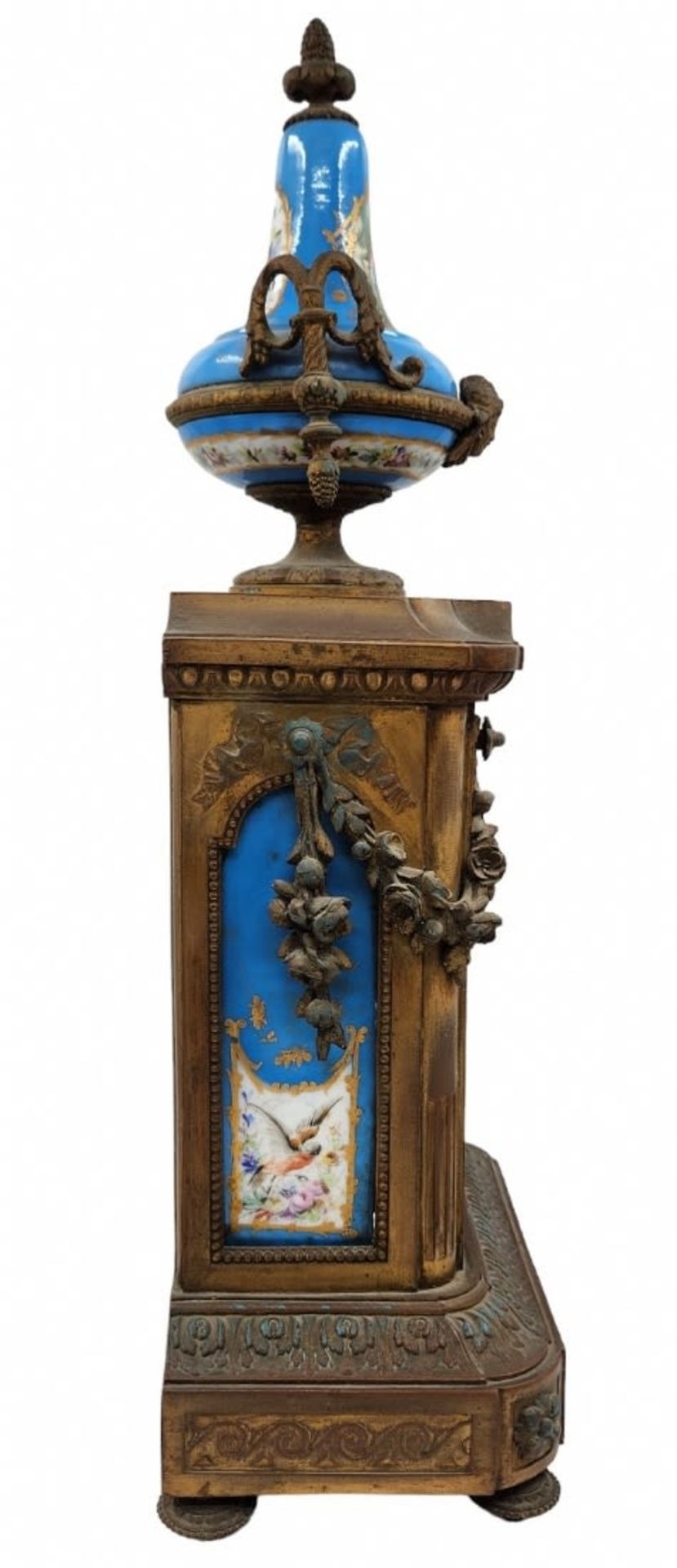 An antique and magnificent French Mantle clock, 19th century, period of Napoleon III, made of bronze - Bild 5 aus 15