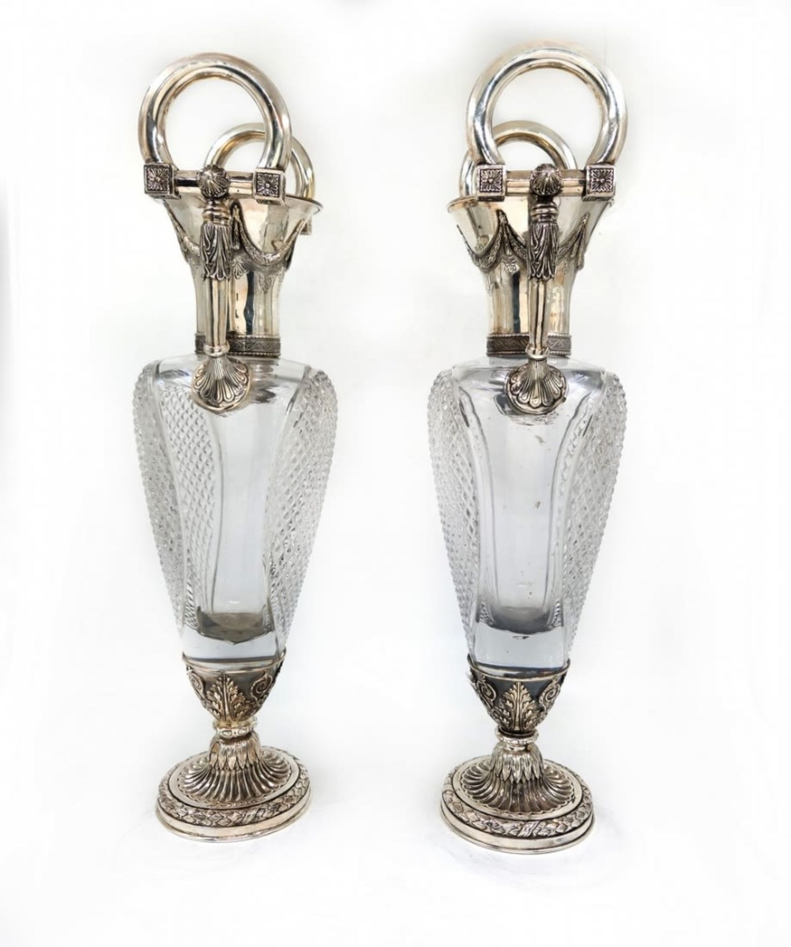 A pair of high and luxurious vases, made of polished crystal and 'sterling' silver, signed: 'A.N - Bild 2 aus 9