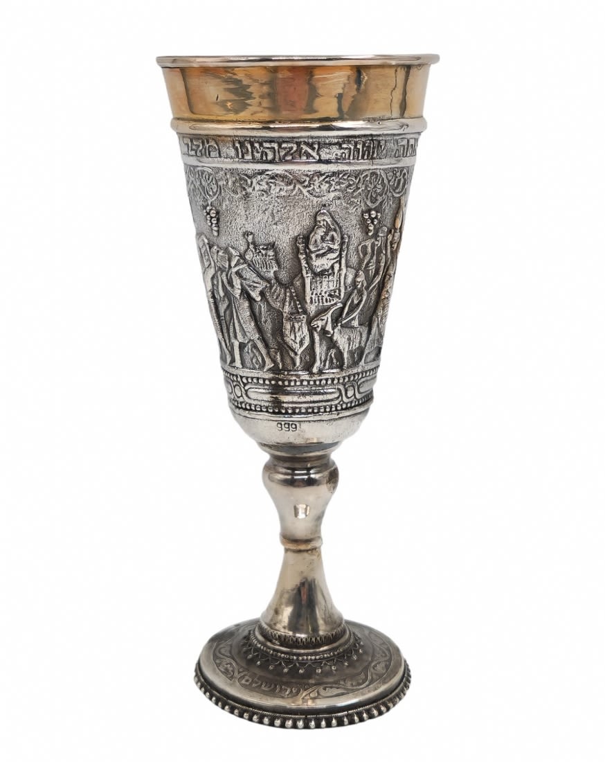 Impressive and tall silver cup for sanctification (Kiddush), made of 'sterling' silver (925),