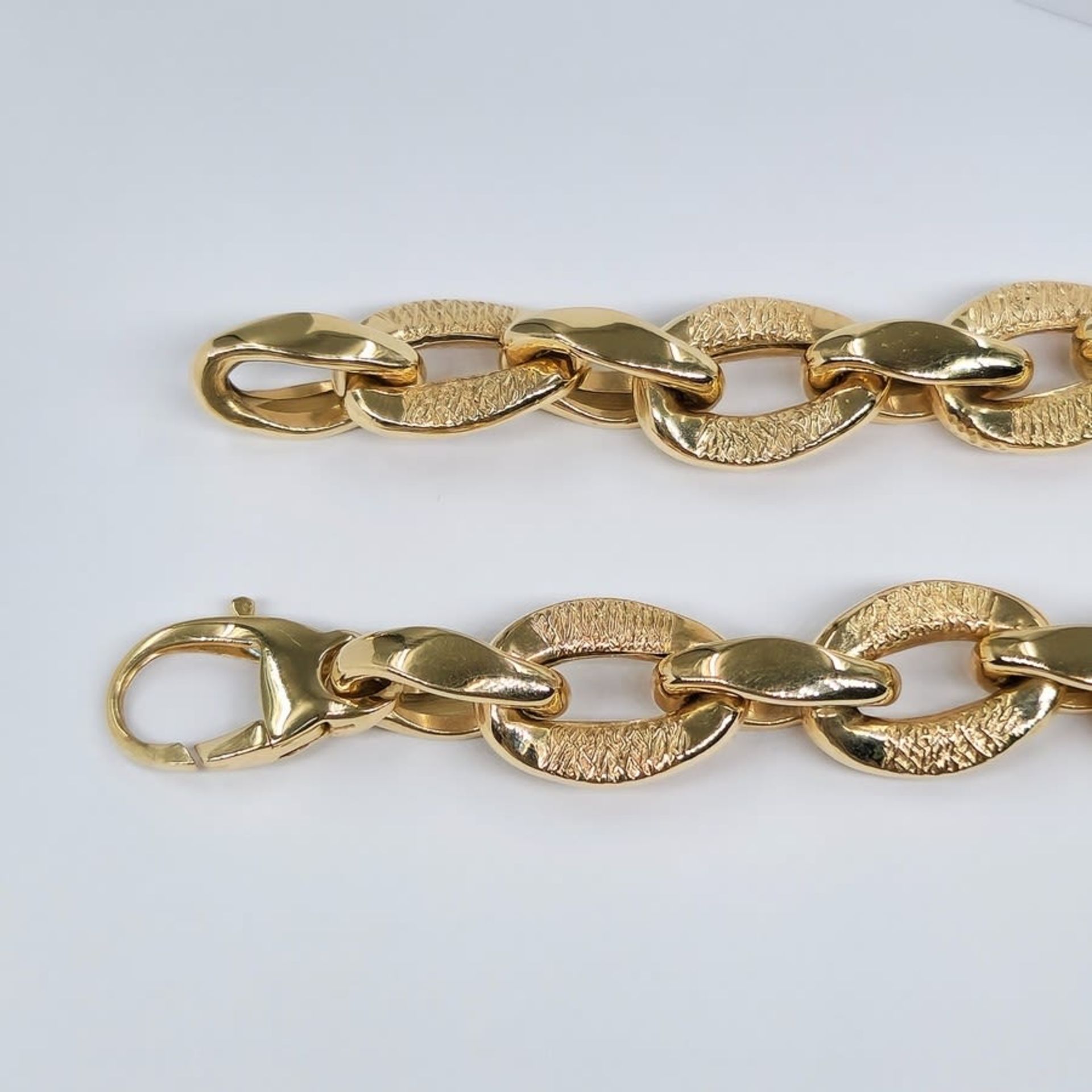 Gold bracelet 14K, signed by the manufacturer and the purity of the gold tested, Weight: 9.66 grams, - Bild 3 aus 4