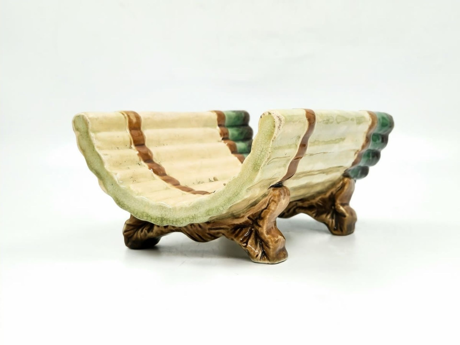 A beautiful old Asparagus Cradle made of Majolica, hand painted, not signed, 19th century, Width: 14 - Bild 5 aus 6
