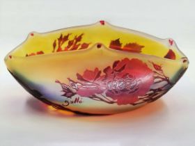 Emile Galle French glass bowl from the Art Nouveau period, a rare model, decorated and signed with a