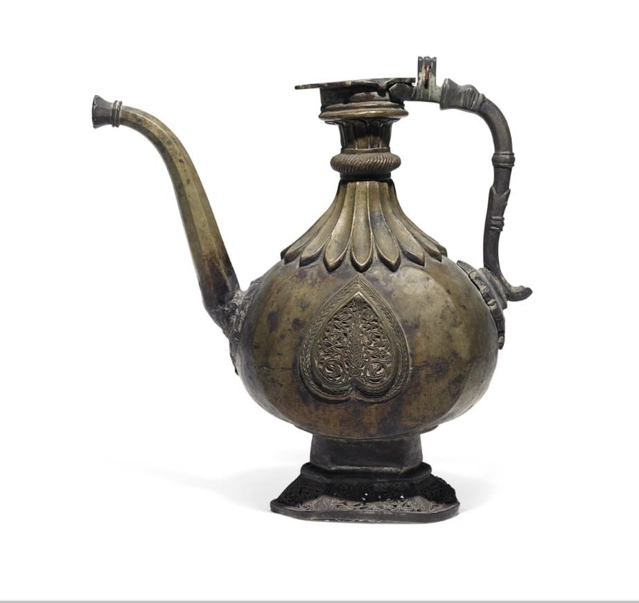 Chinese jug made of blackened brass, made in the style of ancient Indian jugs produced in the 17th - Image 5 of 5